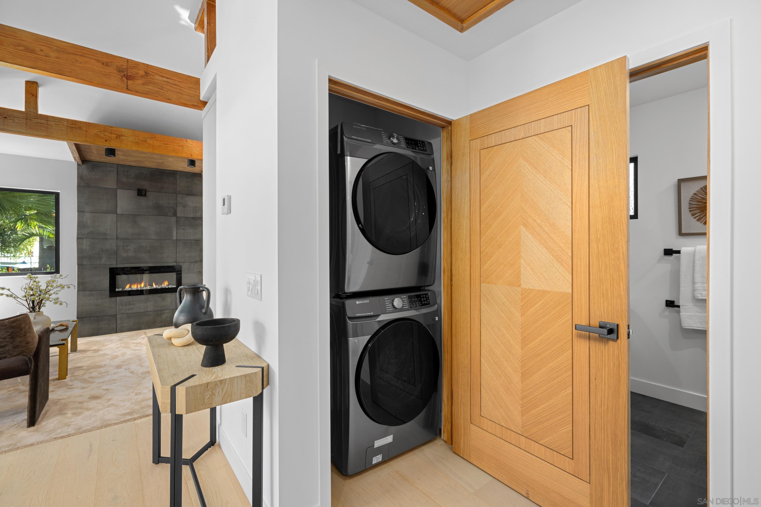 Detail Gallery Image 4 of 25 For 434 - 436  Bonair St, La Jolla,  CA 92037 - 3 Beds | 2 Baths