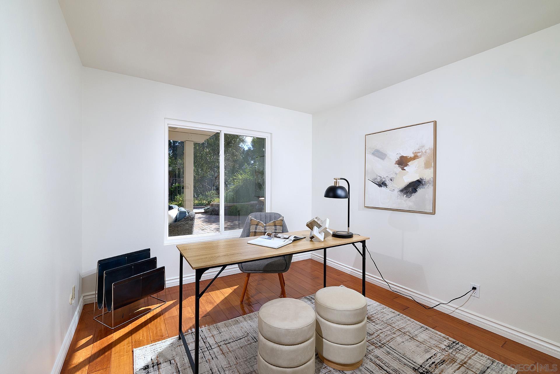 Detail Gallery Image 14 of 44 For 10585  Canyon Lake, San Diego,  CA 92131 - 6 Beds | 3/1 Baths