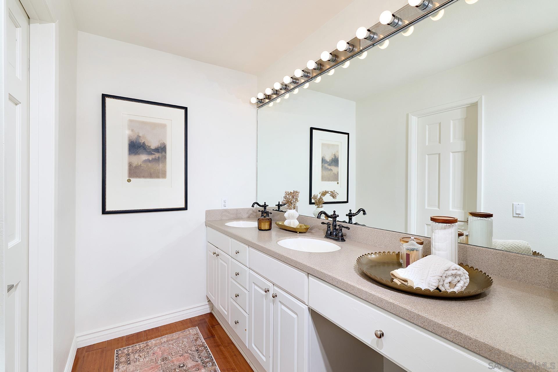 Detail Gallery Image 16 of 44 For 10585  Canyon Lake, San Diego,  CA 92131 - 6 Beds | 3/1 Baths