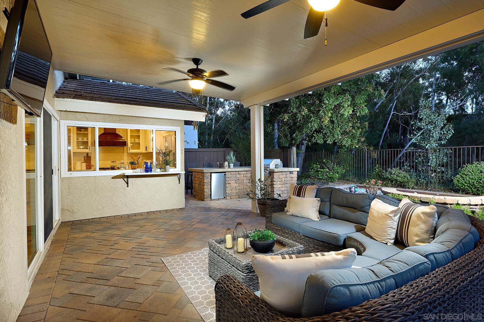 Detail Gallery Image 27 of 44 For 10585  Canyon Lake, San Diego,  CA 92131 - 6 Beds | 3/1 Baths