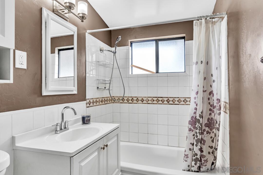 Detail Gallery Image 13 of 24 For 536  Rogue Rd, El Cajon,  CA 92020 - 3 Beds | 2 Baths