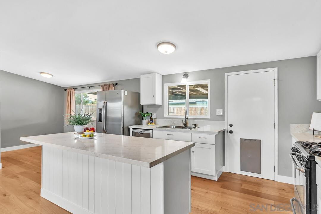 Detail Gallery Image 7 of 24 For 536  Rogue Rd, El Cajon,  CA 92020 - 3 Beds | 2 Baths