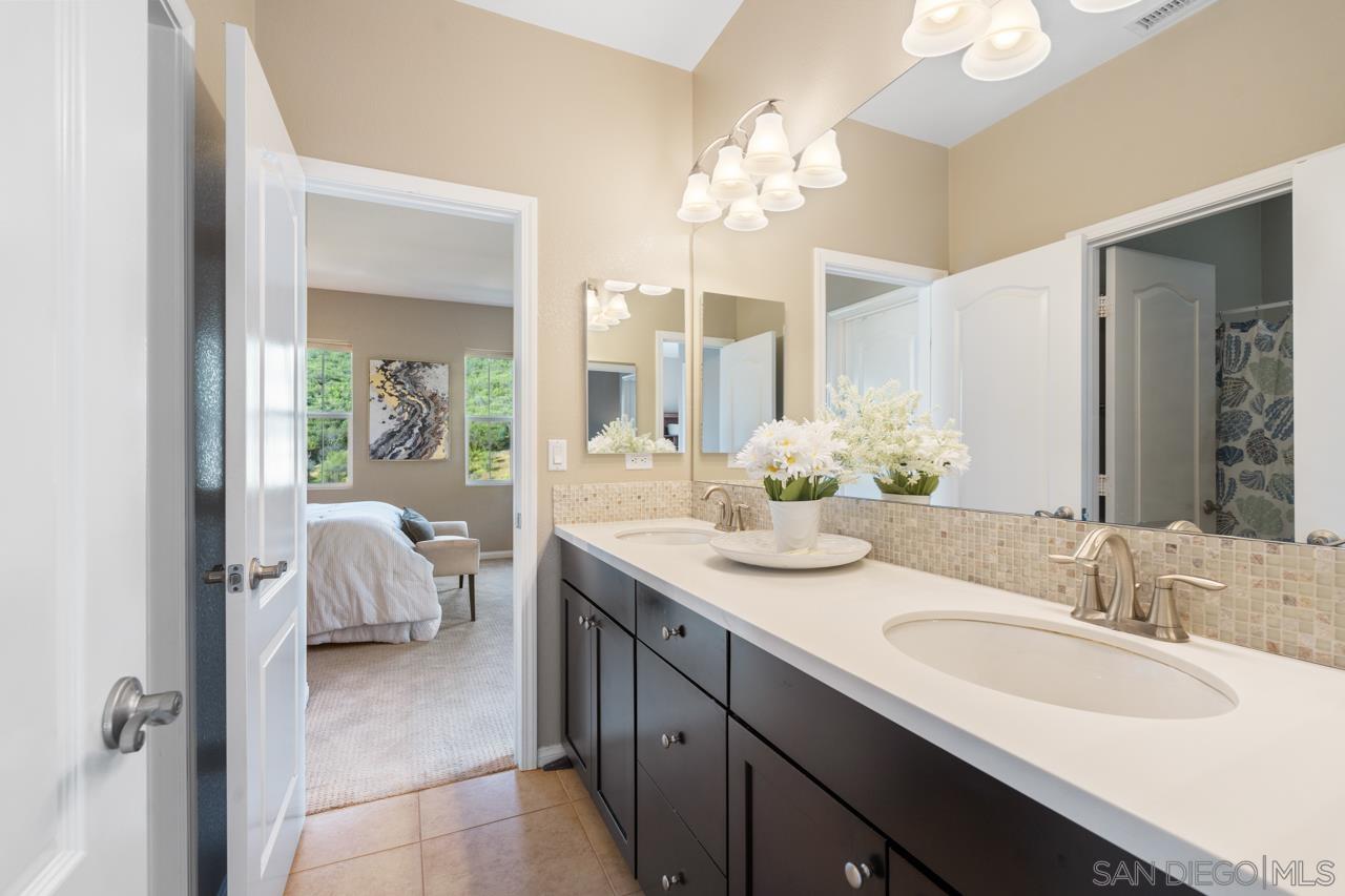 Detail Gallery Image 27 of 33 For 943  Tucana, San Marcos,  CA 92078 - 5 Beds | 4 Baths