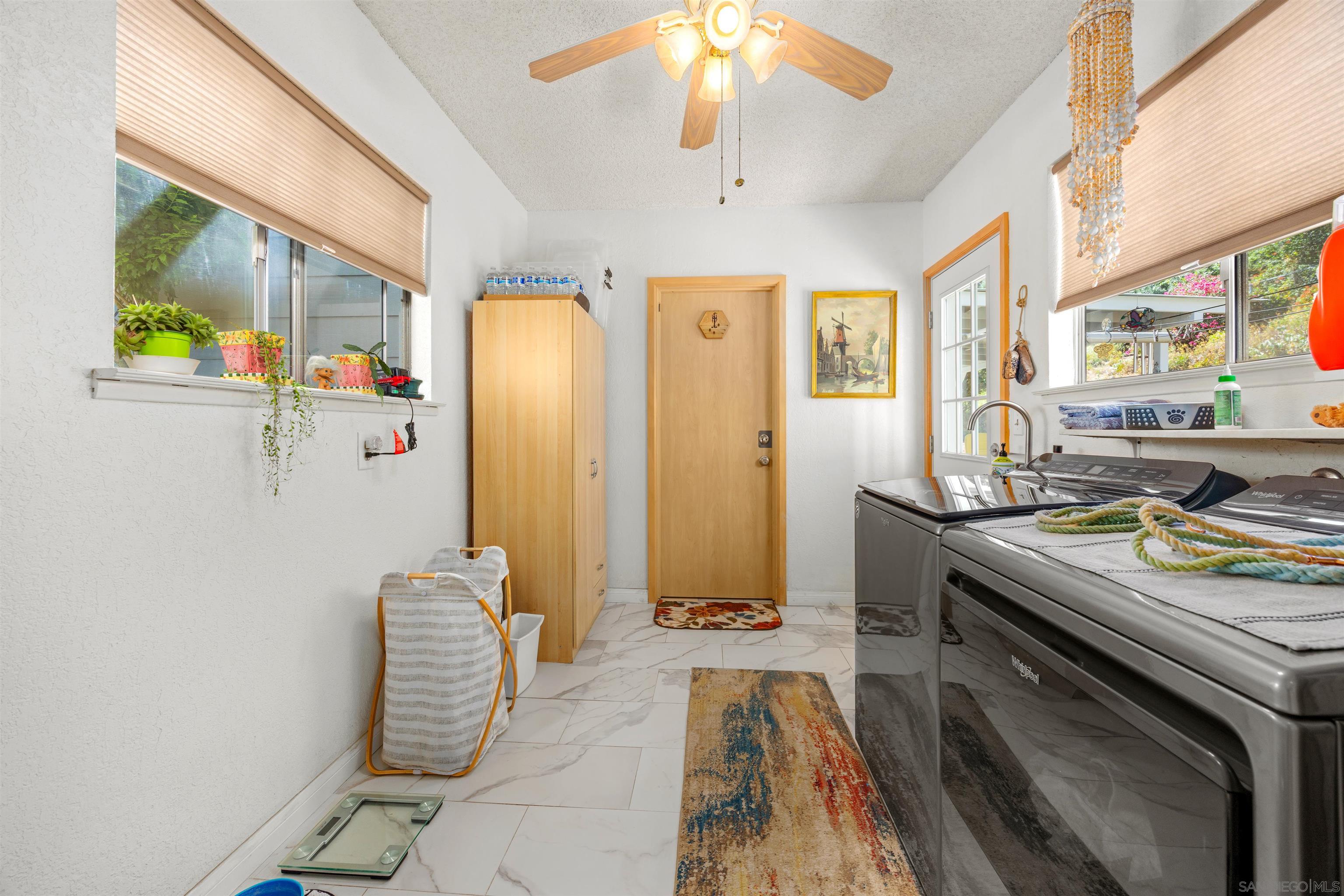 Detail Gallery Image 12 of 67 For 28808  Mountain Meadow, Escondido,  CA 92026 - 3 Beds | 2/1 Baths