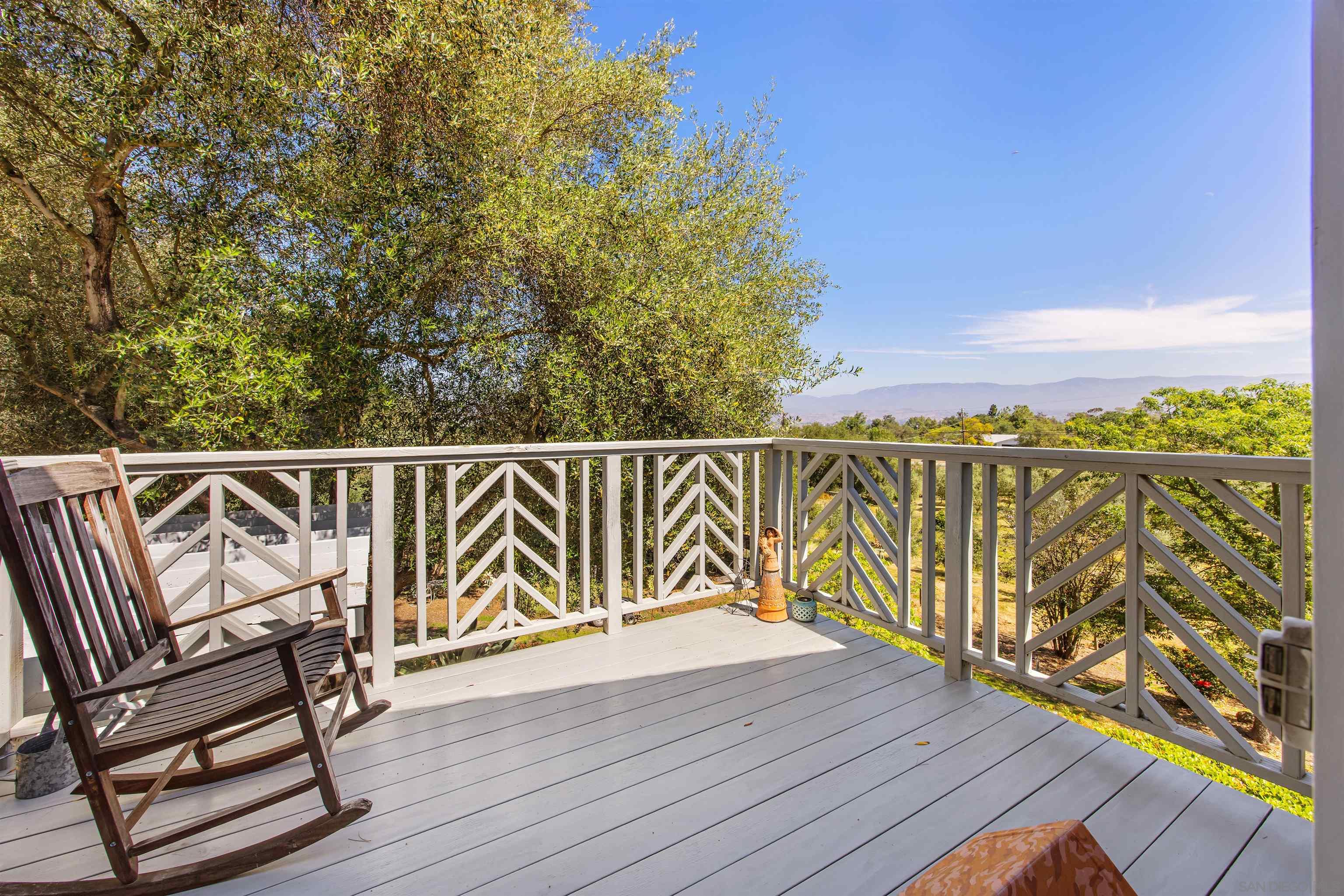 Detail Gallery Image 21 of 67 For 28808  Mountain Meadow, Escondido,  CA 92026 - 3 Beds | 2/1 Baths