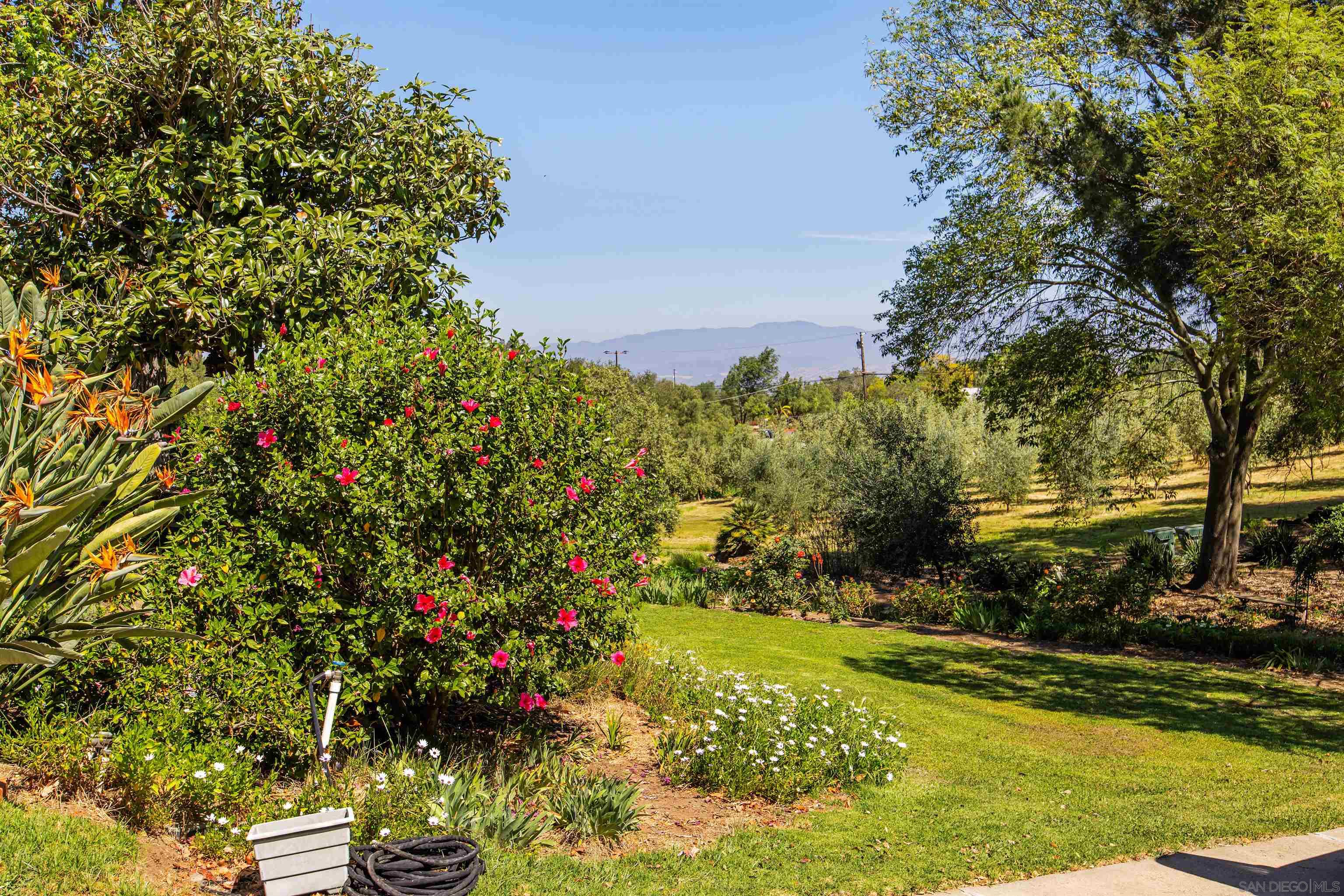 Detail Gallery Image 36 of 67 For 28808  Mountain Meadow, Escondido,  CA 92026 - 3 Beds | 2/1 Baths