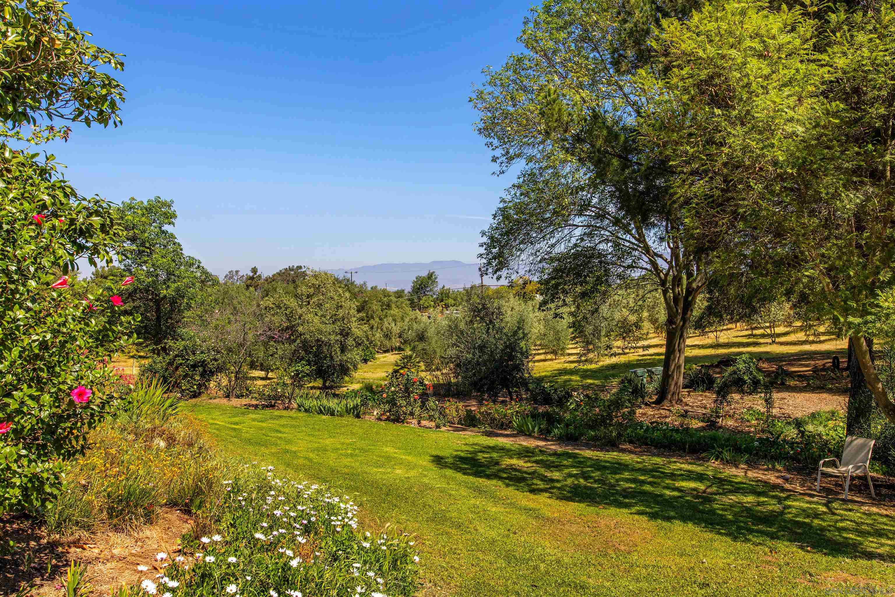 Detail Gallery Image 37 of 67 For 28808  Mountain Meadow, Escondido,  CA 92026 - 3 Beds | 2/1 Baths