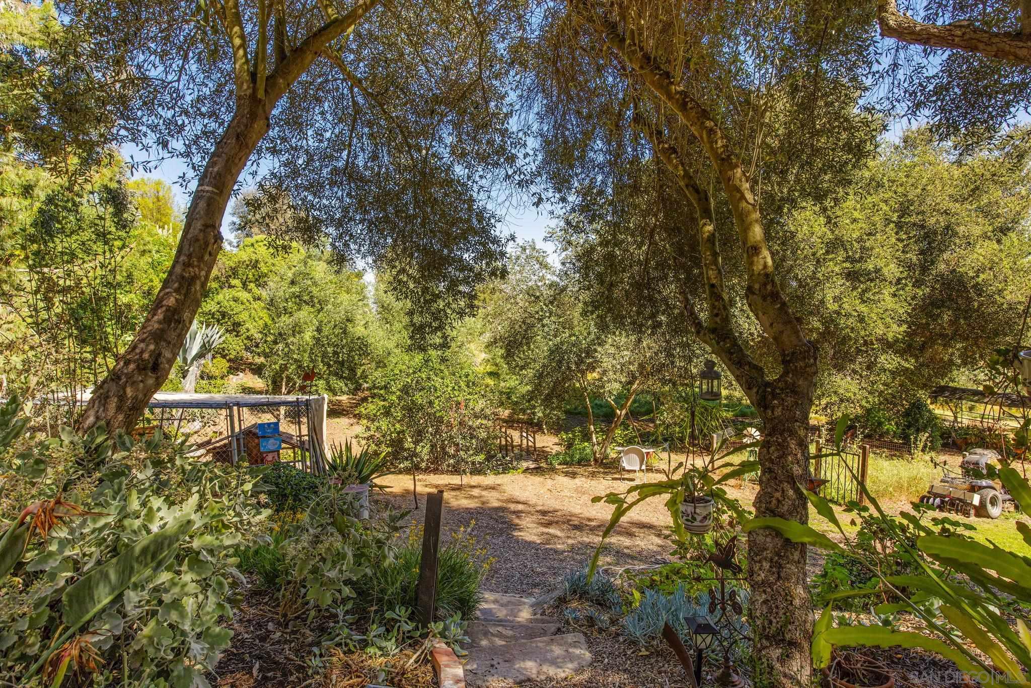 Detail Gallery Image 44 of 67 For 28808  Mountain Meadow, Escondido,  CA 92026 - 3 Beds | 2/1 Baths