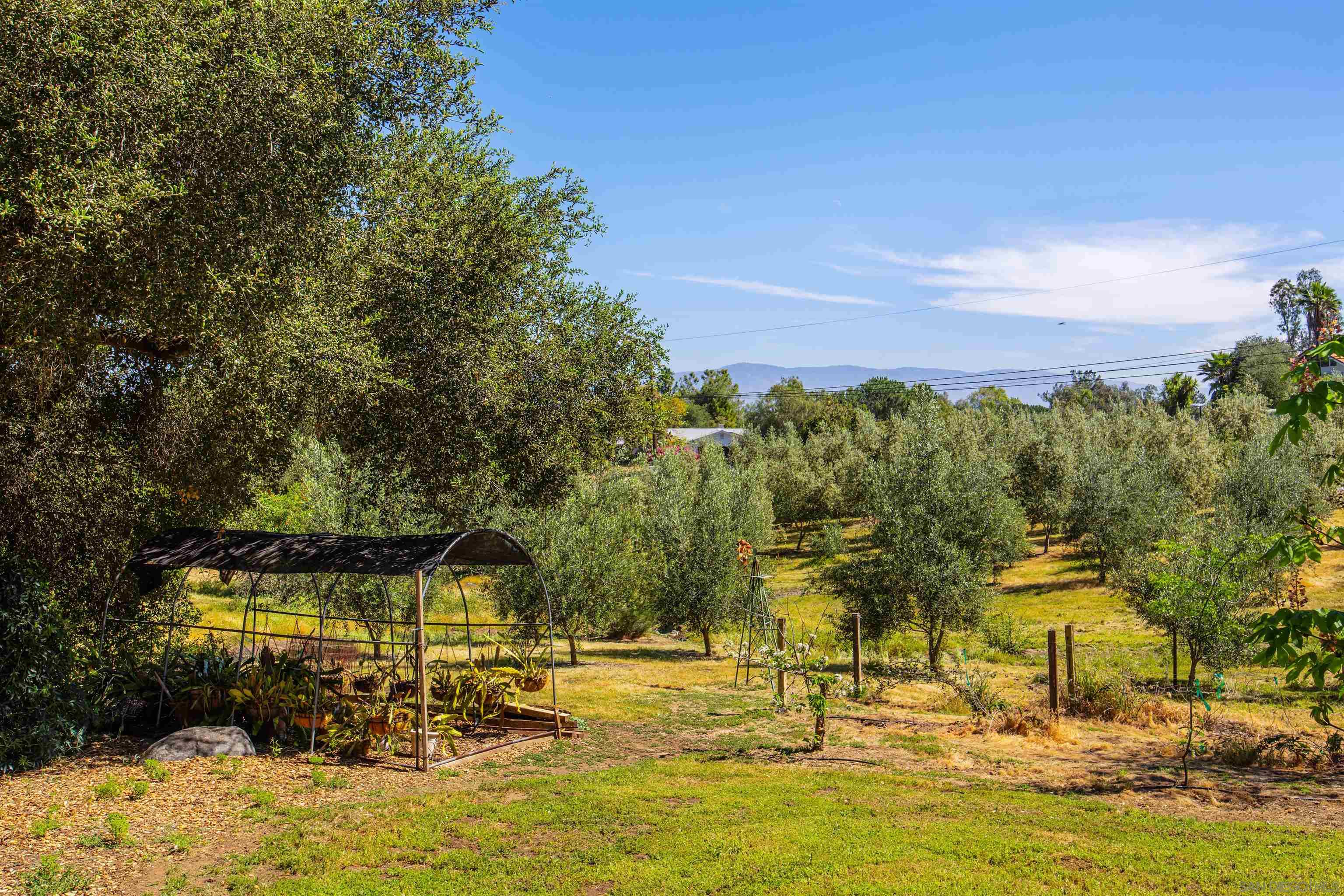 Detail Gallery Image 49 of 67 For 28808  Mountain Meadow, Escondido,  CA 92026 - 3 Beds | 2/1 Baths