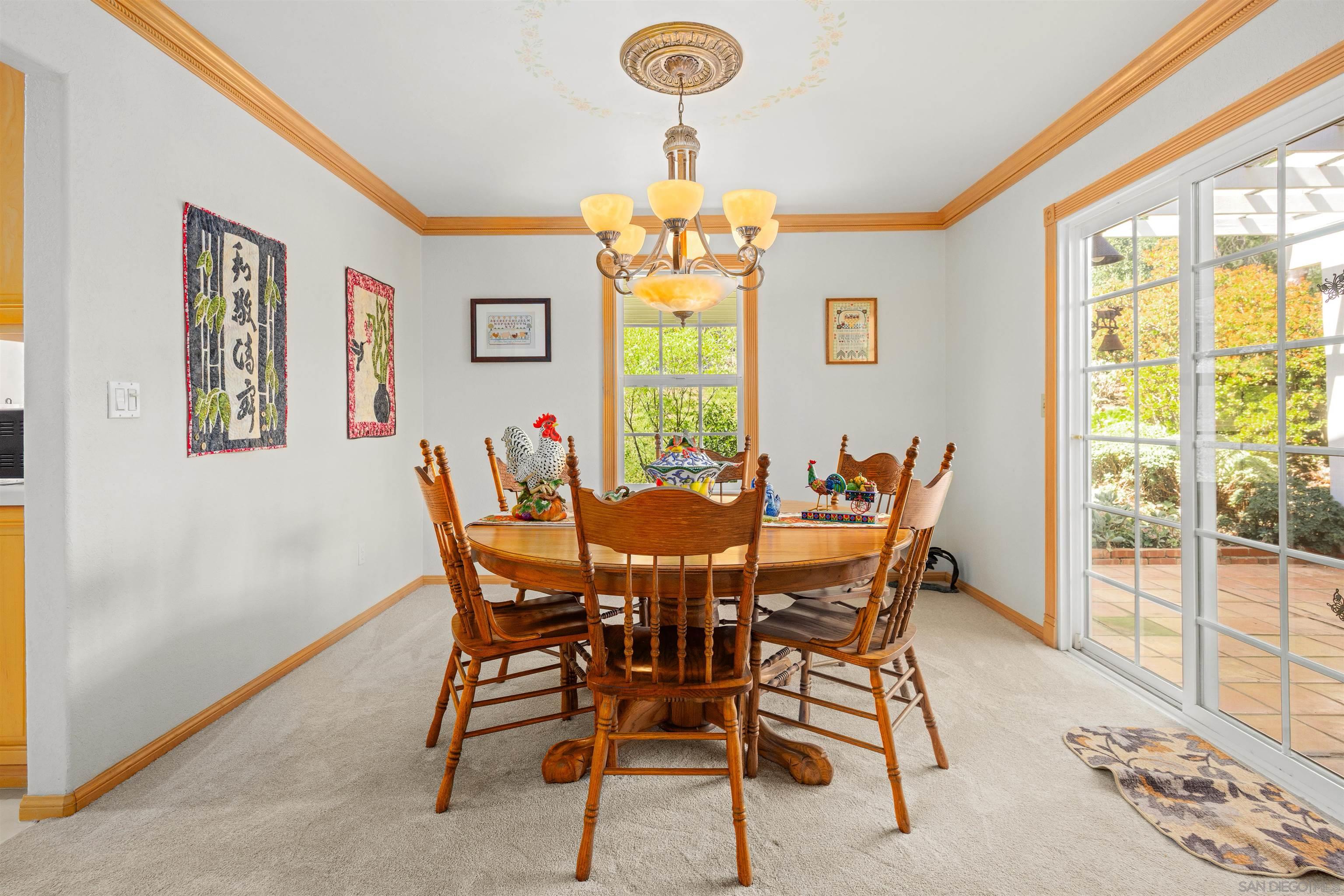 Detail Gallery Image 6 of 67 For 28808  Mountain Meadow, Escondido,  CA 92026 - 3 Beds | 2/1 Baths