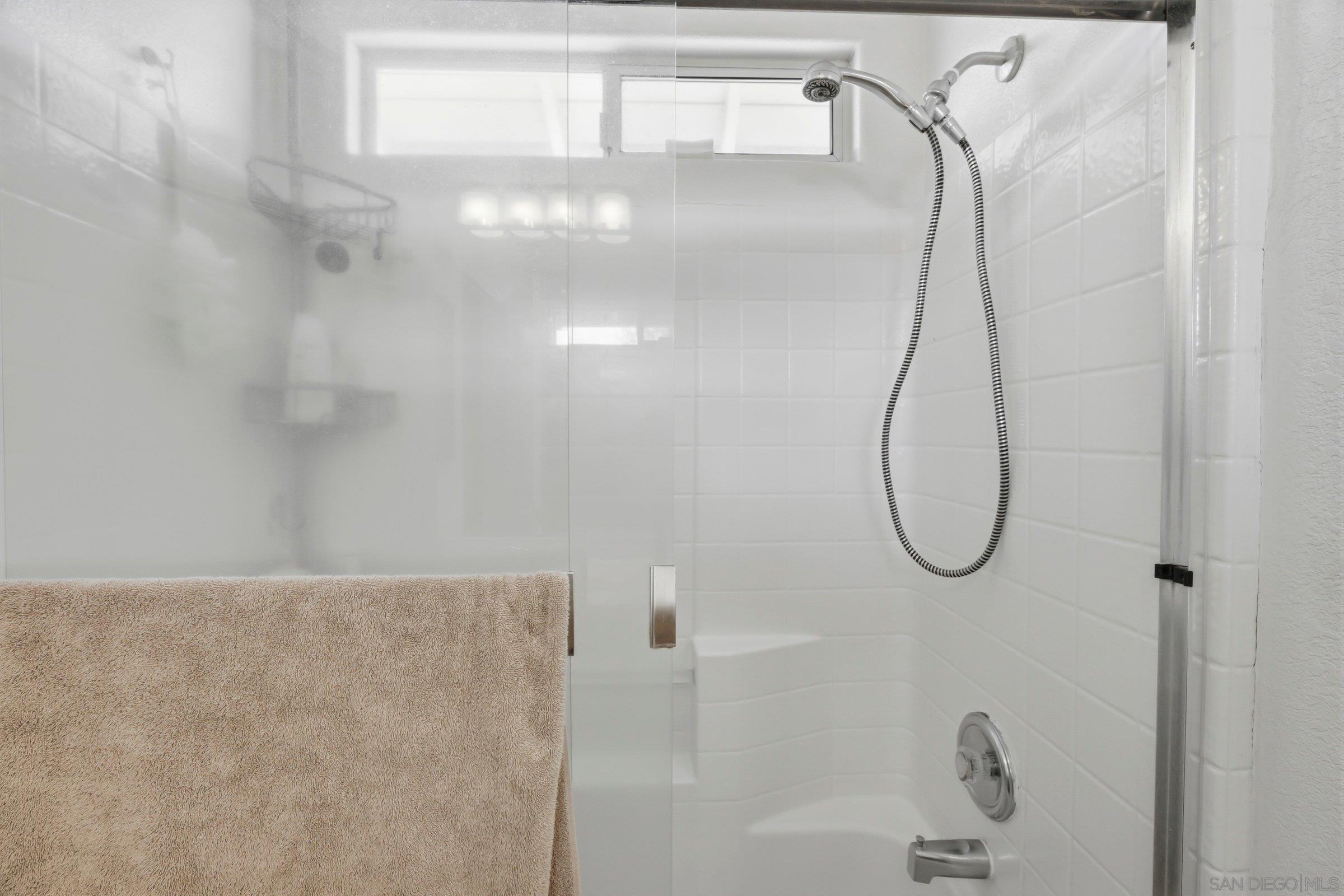 Detail Gallery Image 18 of 41 For 2417  Robertson, Ramona,  CA 92065 - 4 Beds | 2 Baths