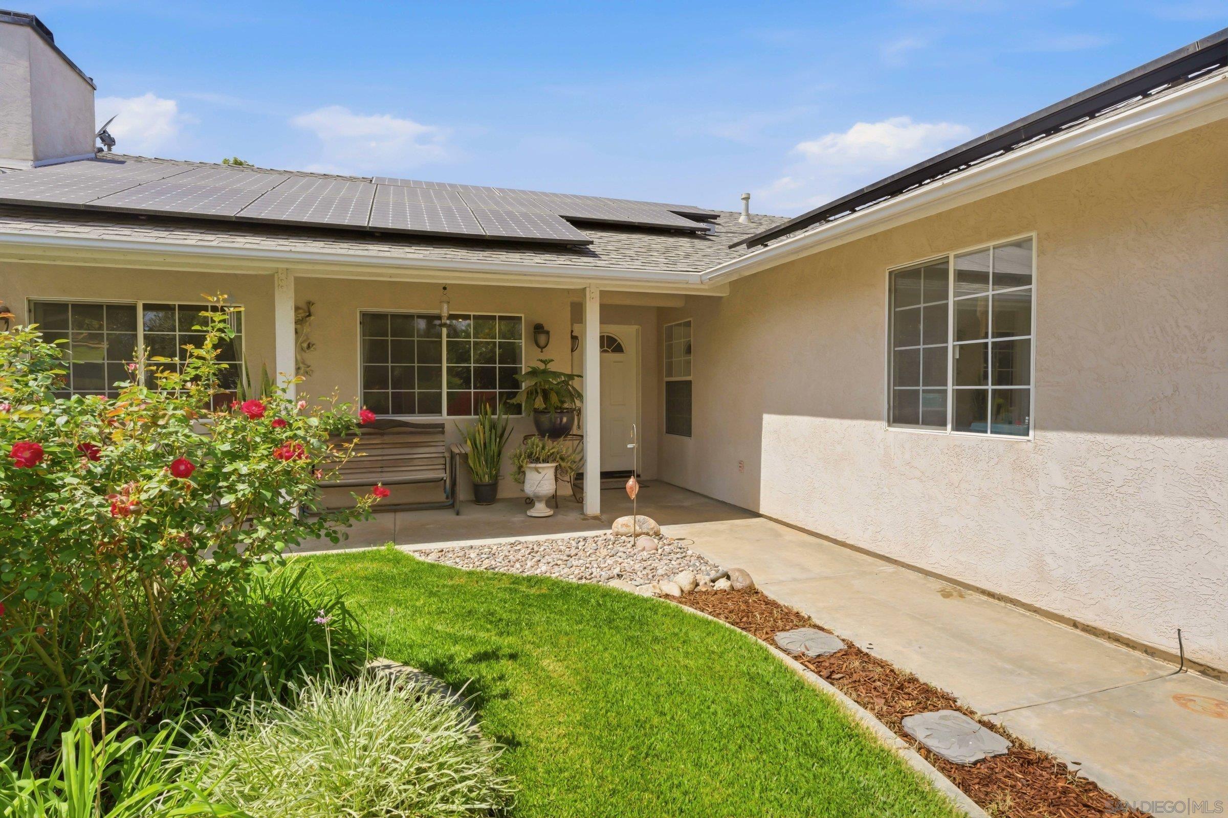 Detail Gallery Image 3 of 41 For 2417  Robertson, Ramona,  CA 92065 - 4 Beds | 2 Baths