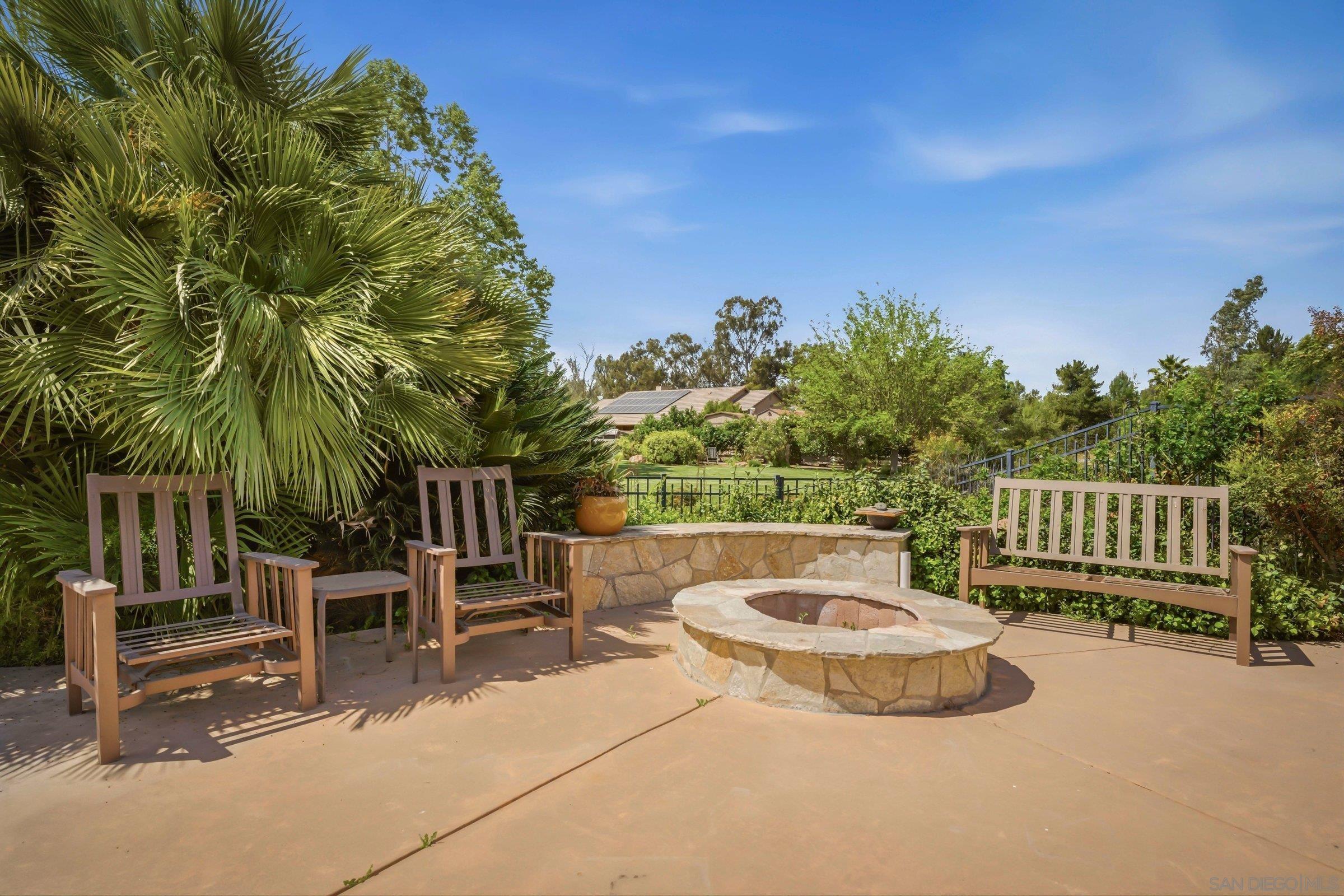 Detail Gallery Image 30 of 41 For 2417  Robertson, Ramona,  CA 92065 - 4 Beds | 2 Baths