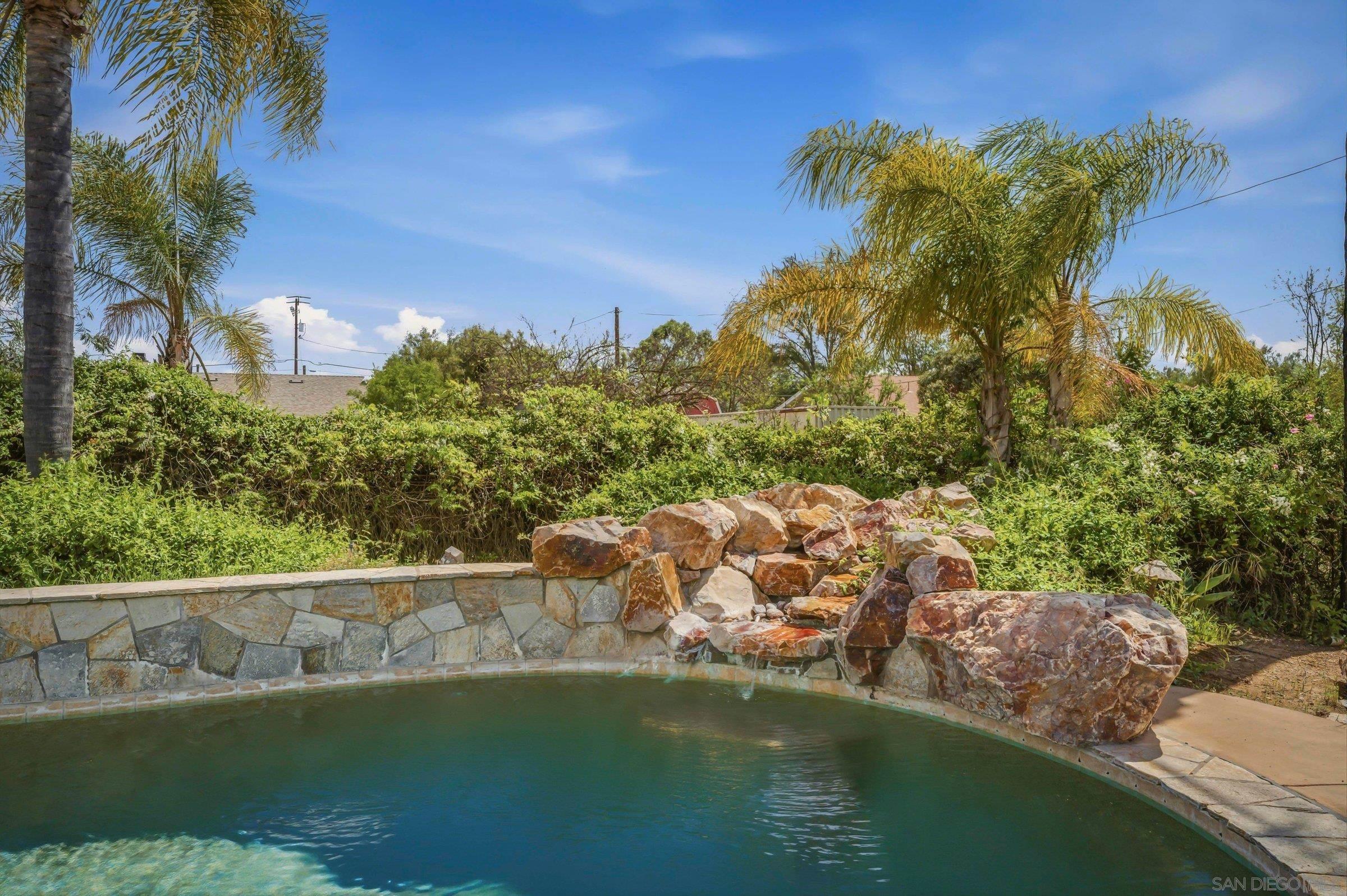 Detail Gallery Image 32 of 41 For 2417  Robertson, Ramona,  CA 92065 - 4 Beds | 2 Baths