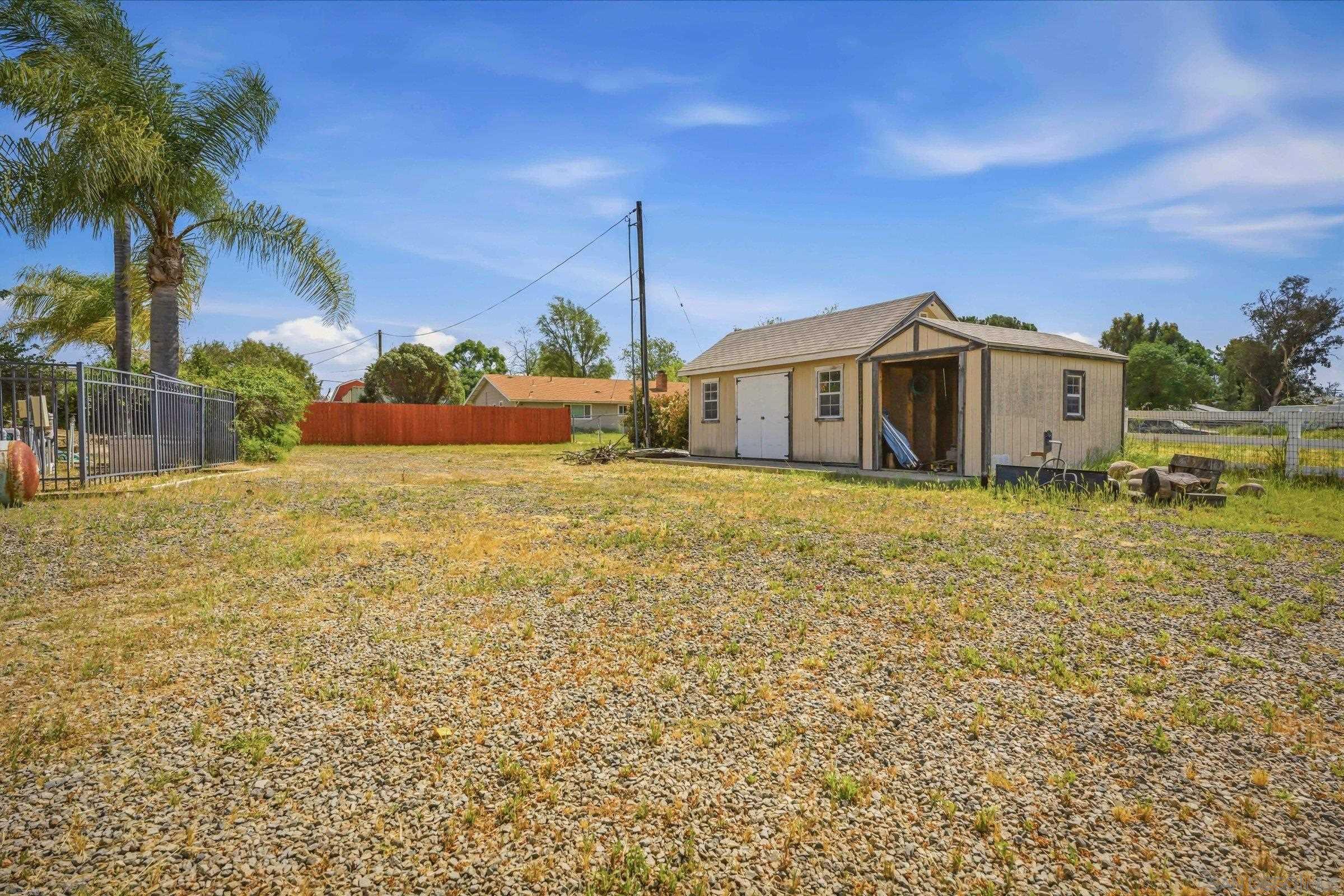 Detail Gallery Image 35 of 41 For 2417  Robertson, Ramona,  CA 92065 - 4 Beds | 2 Baths