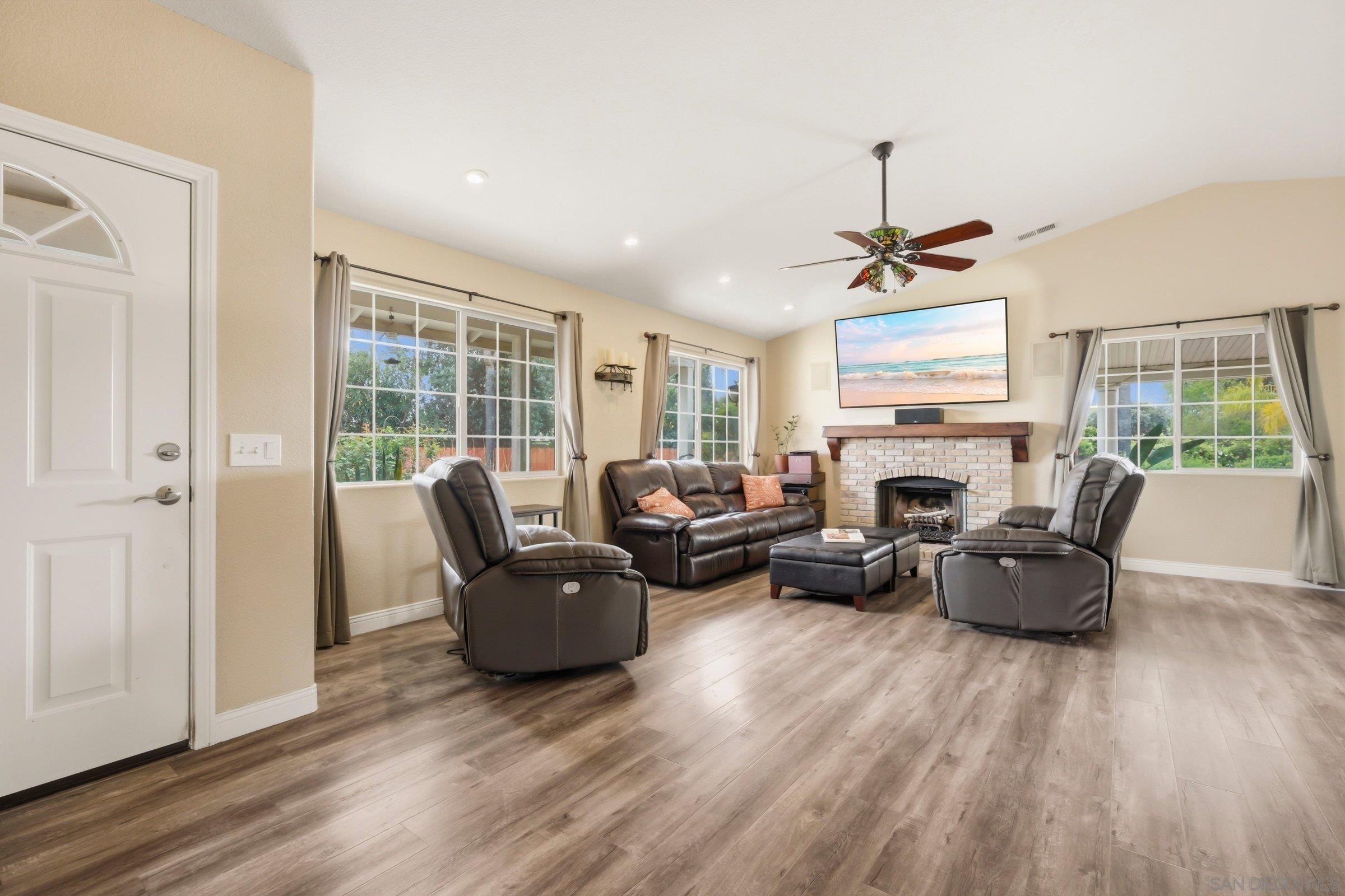 Detail Gallery Image 37 of 41 For 2417  Robertson, Ramona,  CA 92065 - 4 Beds | 2 Baths