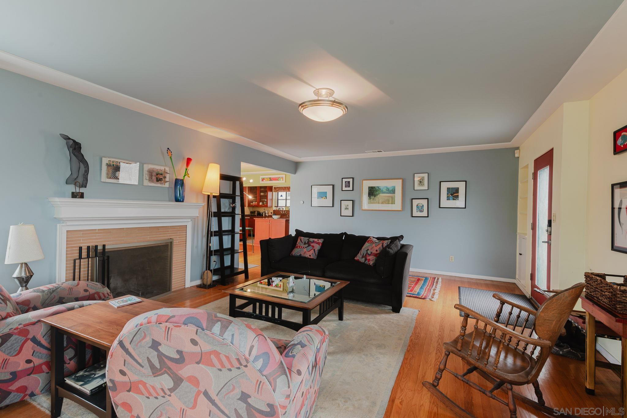 Detail Gallery Image 2 of 15 For 4575  Alice St., San Diego,  CA 92115 - 2 Beds | 2 Baths