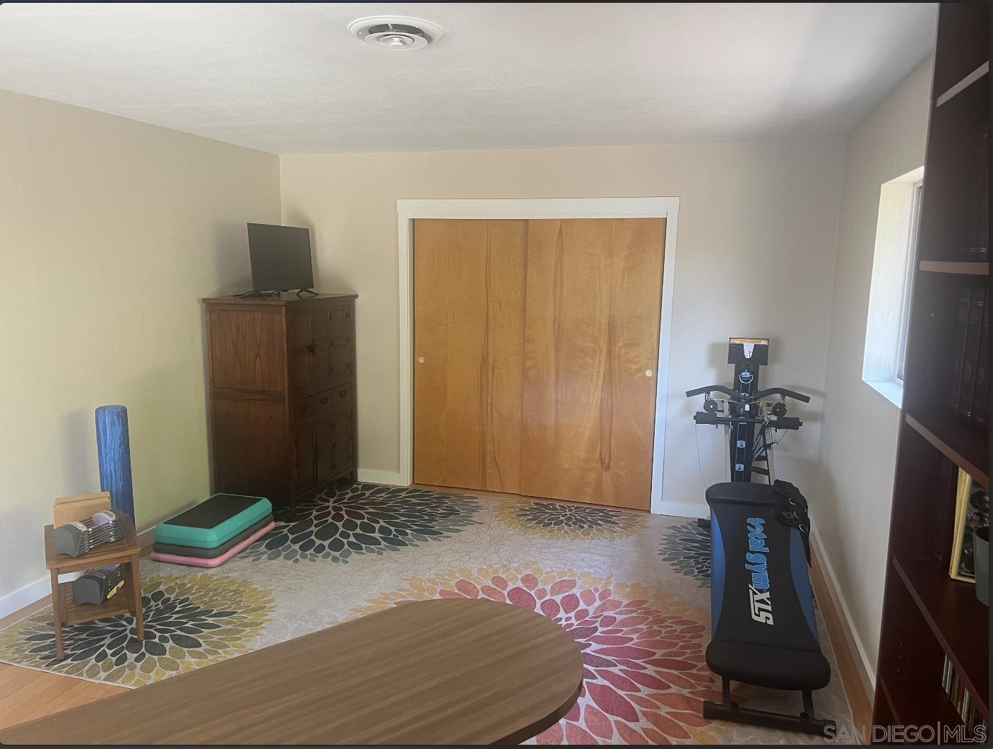 Detail Gallery Image 16 of 27 For 3958  Kenwood Dr, Spring Valley,  CA 91977 - 3 Beds | 2 Baths