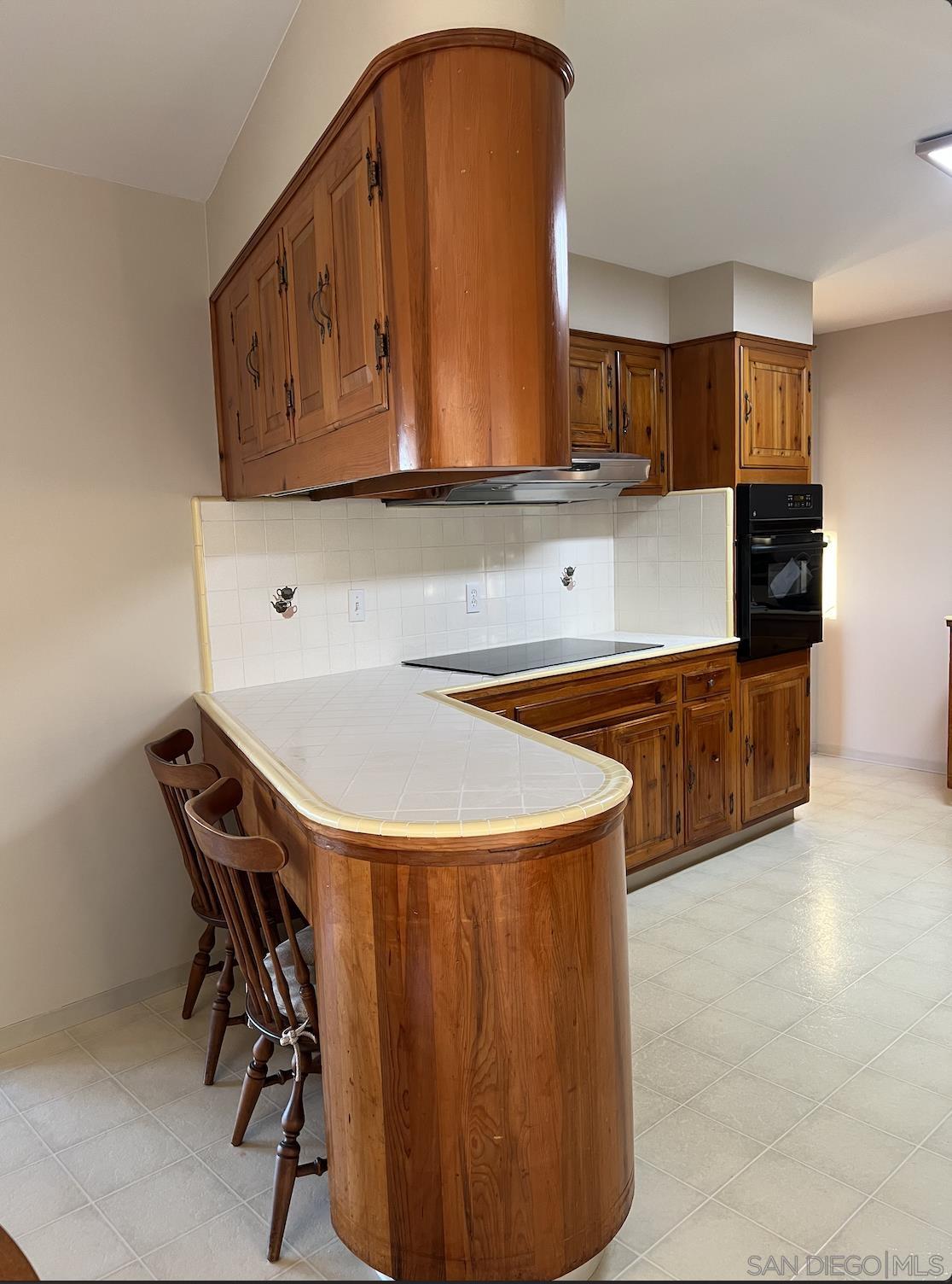 Detail Gallery Image 4 of 27 For 3958  Kenwood Dr, Spring Valley,  CA 91977 - 3 Beds | 2 Baths