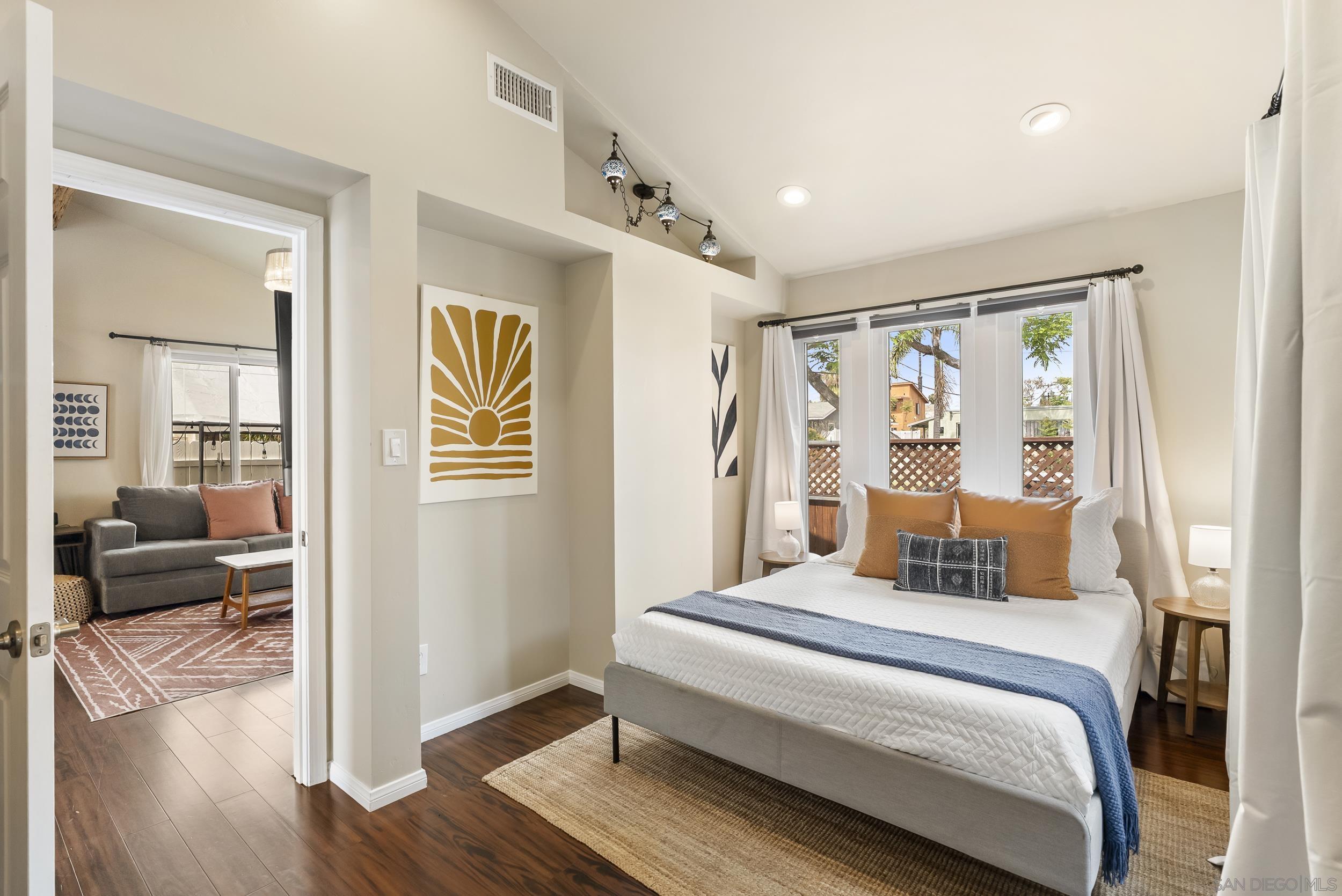 Detail Gallery Image 11 of 40 For 3679  Landis, San Diego,  CA 92104 - 2 Beds | 1 Baths