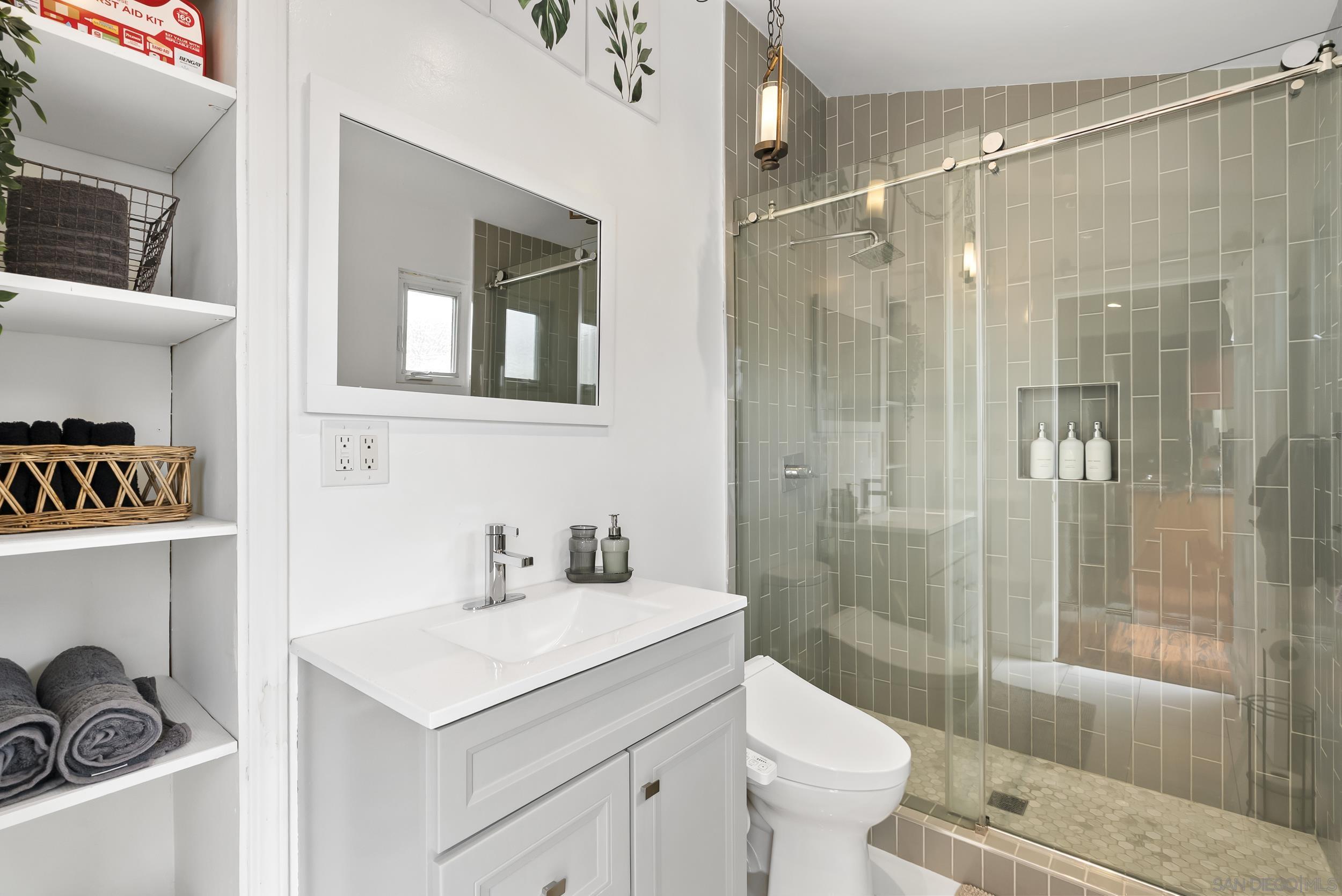 Detail Gallery Image 13 of 40 For 3679  Landis, San Diego,  CA 92104 - 2 Beds | 1 Baths