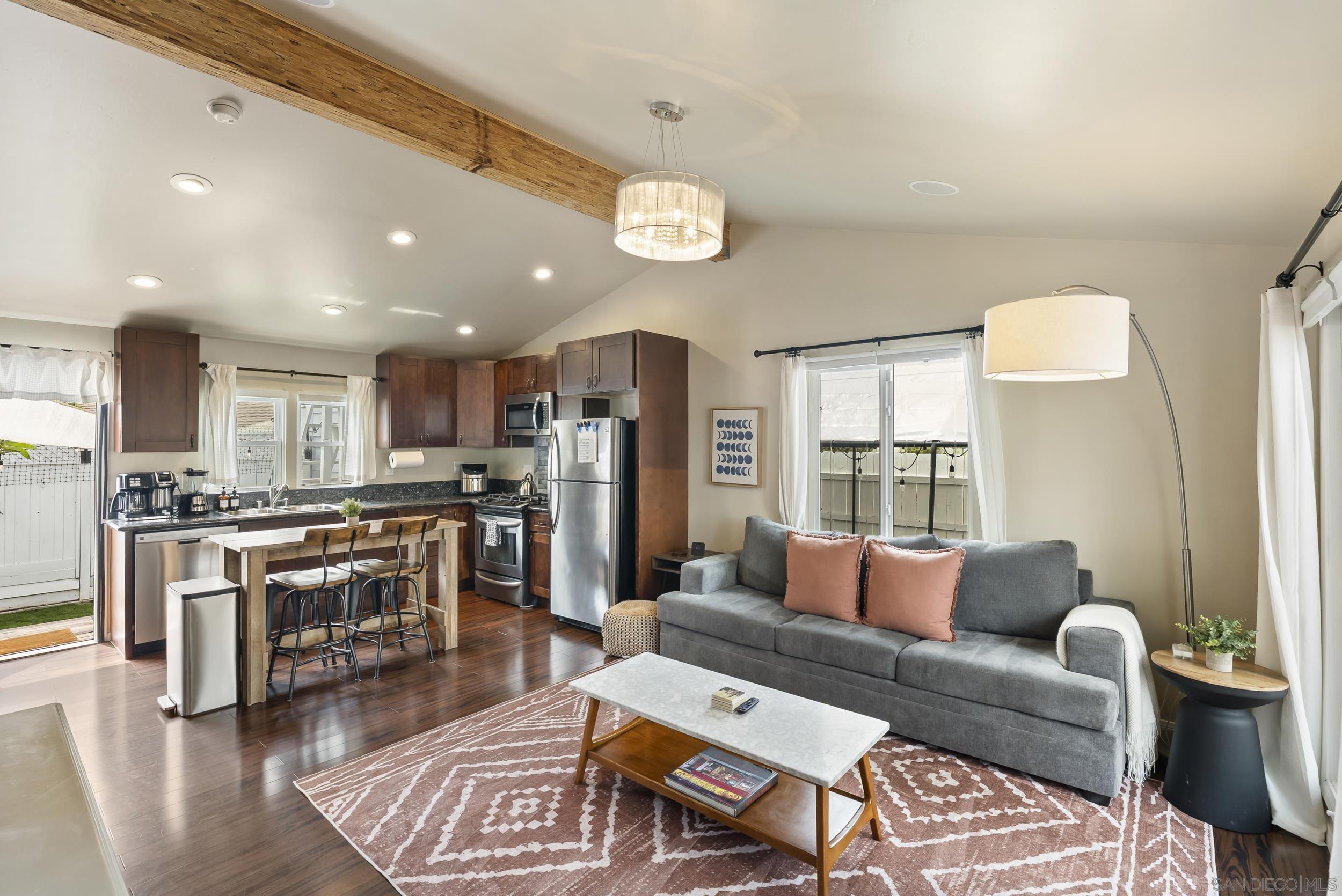 Detail Gallery Image 7 of 40 For 3679  Landis, San Diego,  CA 92104 - 2 Beds | 1 Baths