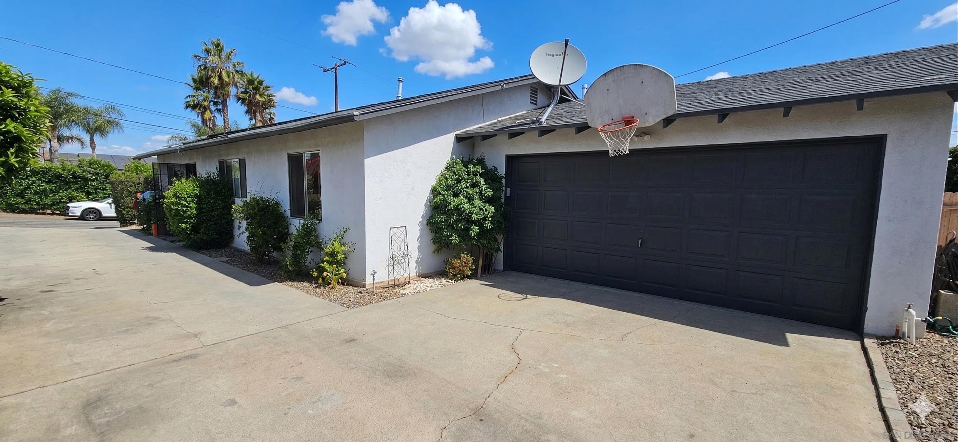 Detail Gallery Image 13 of 14 For 727 N Main Ave., Fallbrook,  CA 92028 - 3 Beds | 2 Baths