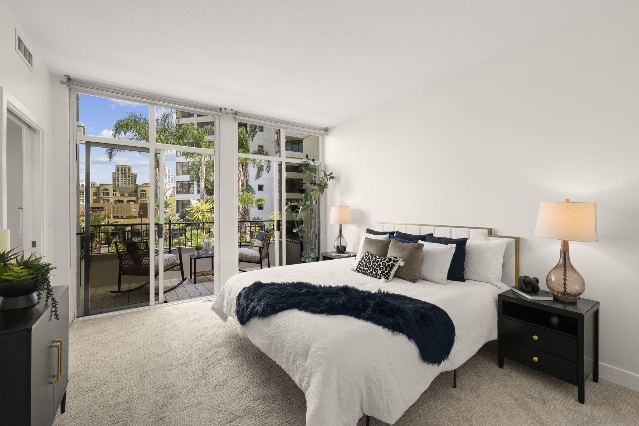 Detail Gallery Image 17 of 49 For 781 W G St, San Diego,  CA 92101 - 3 Beds | 3/1 Baths