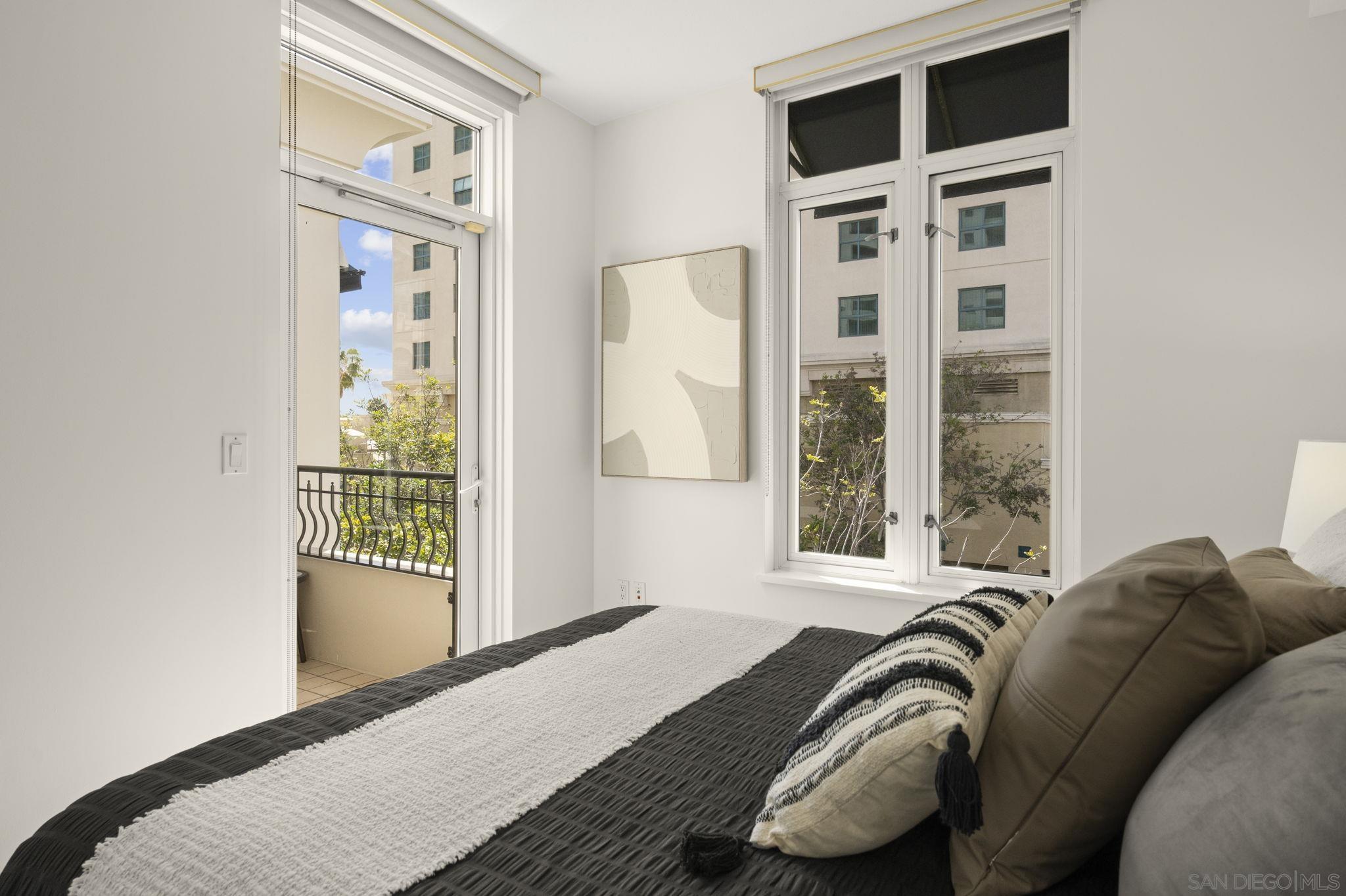 Detail Gallery Image 19 of 49 For 781 W G St, San Diego,  CA 92101 - 3 Beds | 3/1 Baths