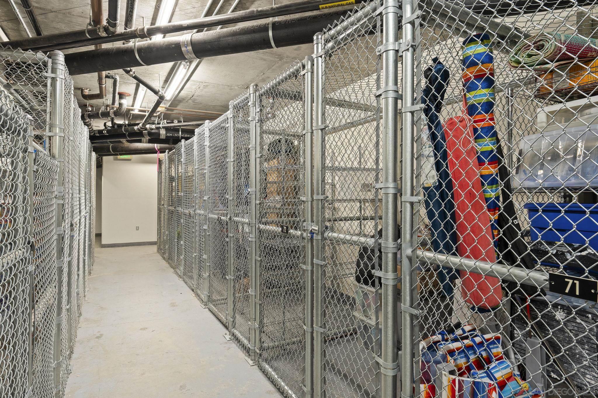 Detail Gallery Image 38 of 49 For 781 W G St, San Diego,  CA 92101 - 3 Beds | 3/1 Baths