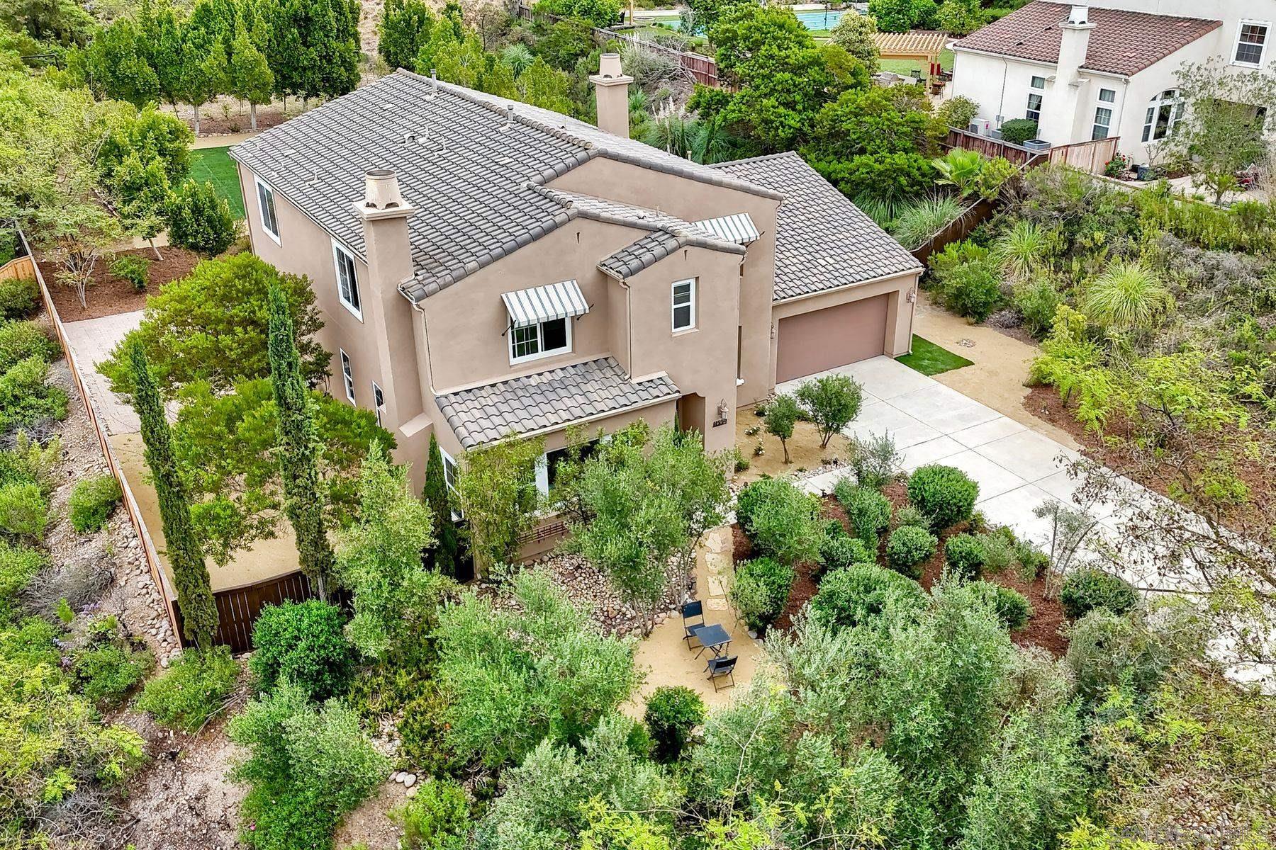 Detail Gallery Image 2 of 57 For 11559  Sweet Willow Way, San Diego,  CA 92131 - 5 Beds | 3/1 Baths