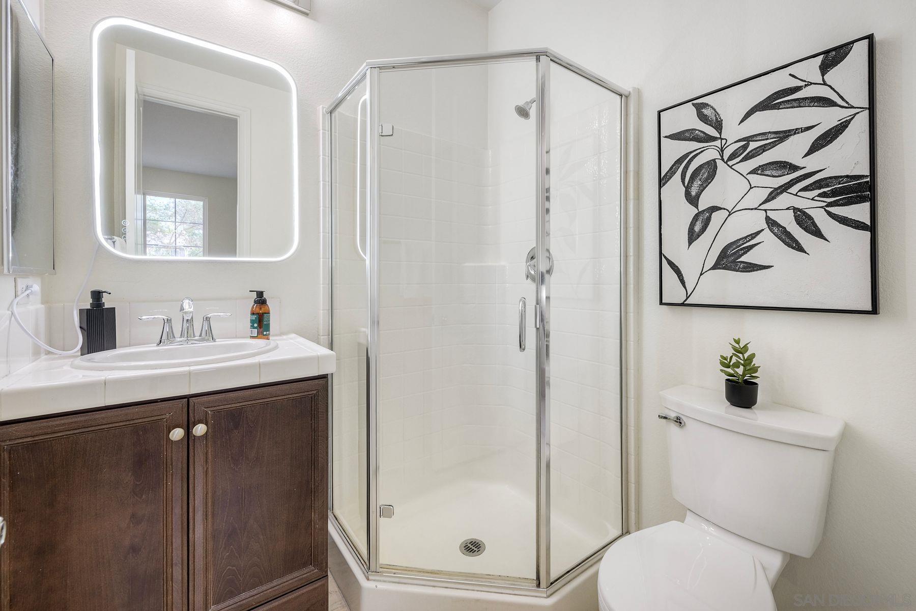 Detail Gallery Image 19 of 57 For 11559  Sweet Willow Way, San Diego,  CA 92131 - 5 Beds | 3/1 Baths