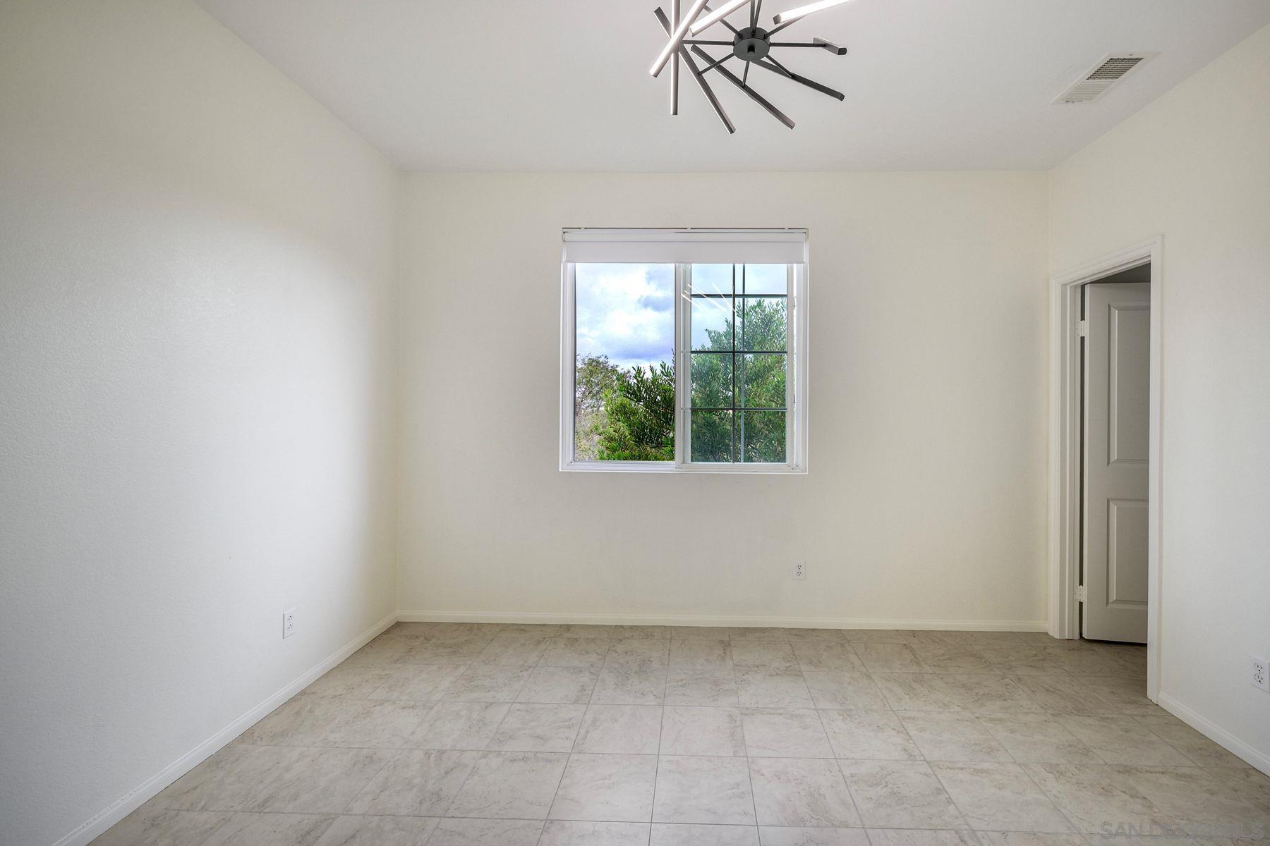 Detail Gallery Image 22 of 57 For 11559  Sweet Willow Way, San Diego,  CA 92131 - 5 Beds | 3/1 Baths