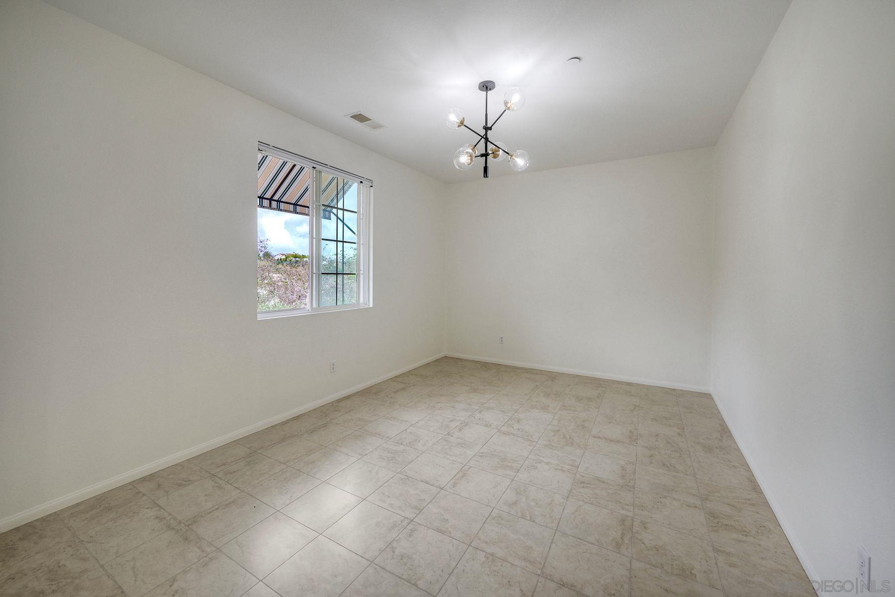 Detail Gallery Image 24 of 57 For 11559  Sweet Willow Way, San Diego,  CA 92131 - 5 Beds | 3/1 Baths