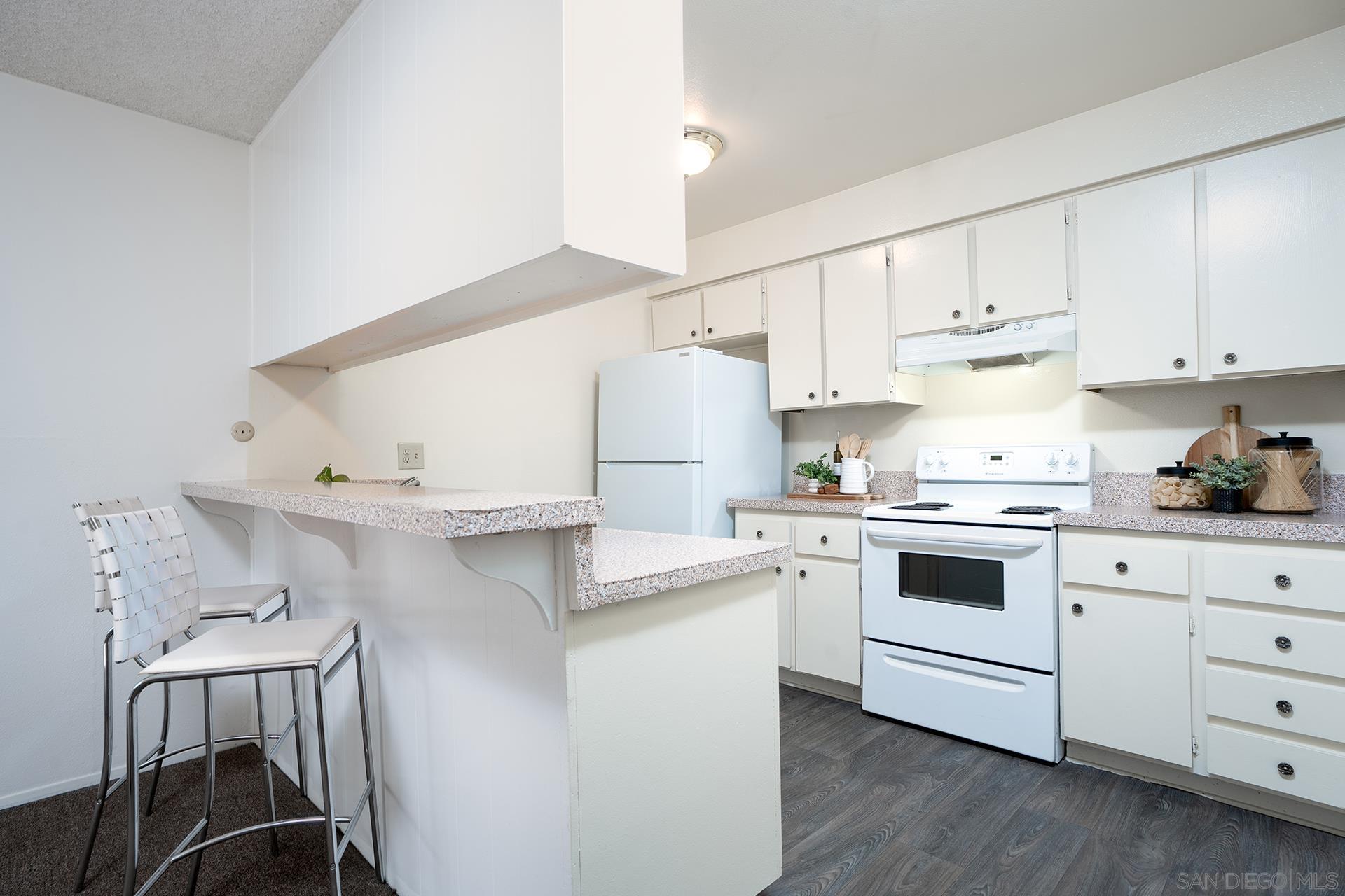 Detail Gallery Image 14 of 59 For 3982  Valeta  #273,  San Diego,  CA 92110 - 1 Beds | 1 Baths