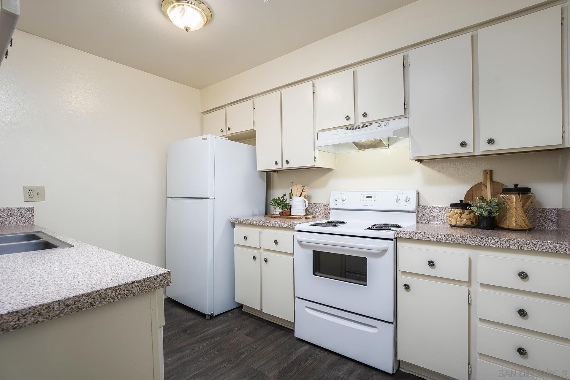 Detail Gallery Image 15 of 59 For 3982  Valeta  #273,  San Diego,  CA 92110 - 1 Beds | 1 Baths