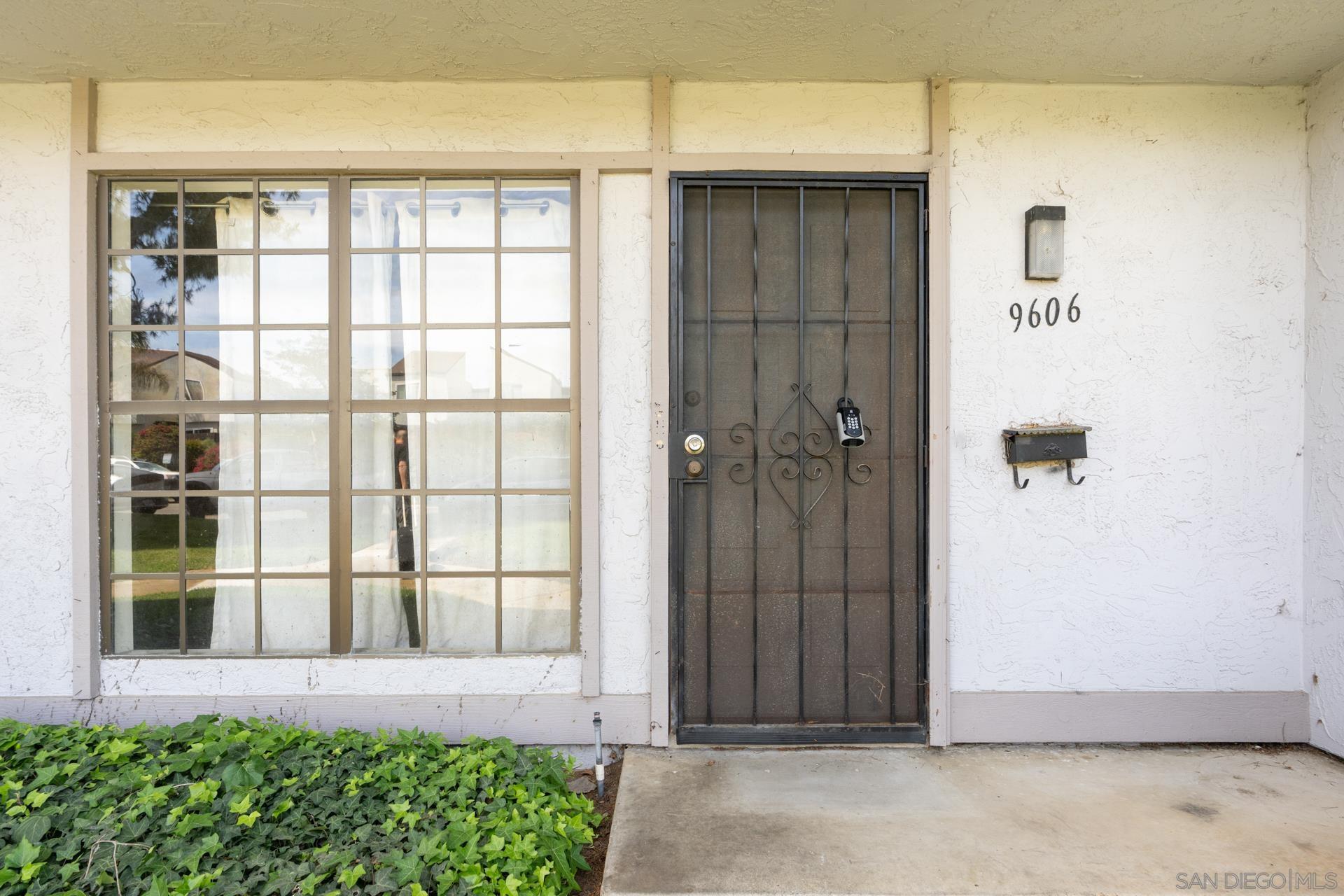 Detail Gallery Image 2 of 35 For 9606  Easter Way, San Diego,  CA 92121 - 3 Beds | 1/1 Baths