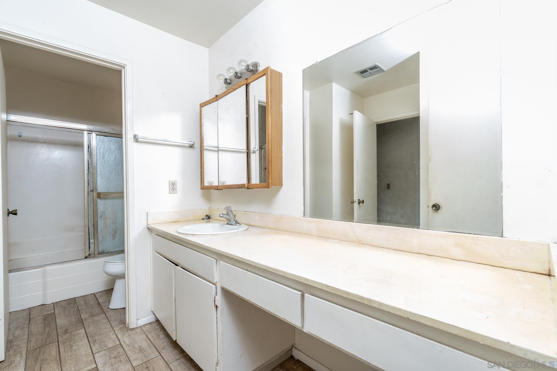 Detail Gallery Image 10 of 35 For 9606  Easter Way, San Diego,  CA 92121 - 3 Beds | 1/1 Baths