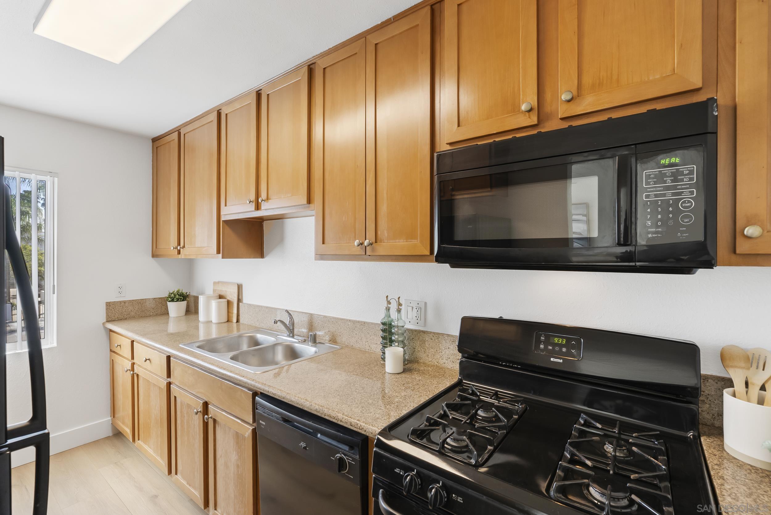 Detail Gallery Image 5 of 8 For 4654  33rd St  #5,  San Diego,  CA 92116 - 0 Beds | 1 Baths