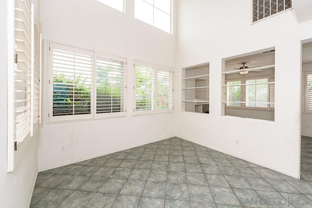 Detail Gallery Image 15 of 47 For 10864  Caminito Arcada, San Diego,  CA 92131 - 4 Beds | 2/1 Baths