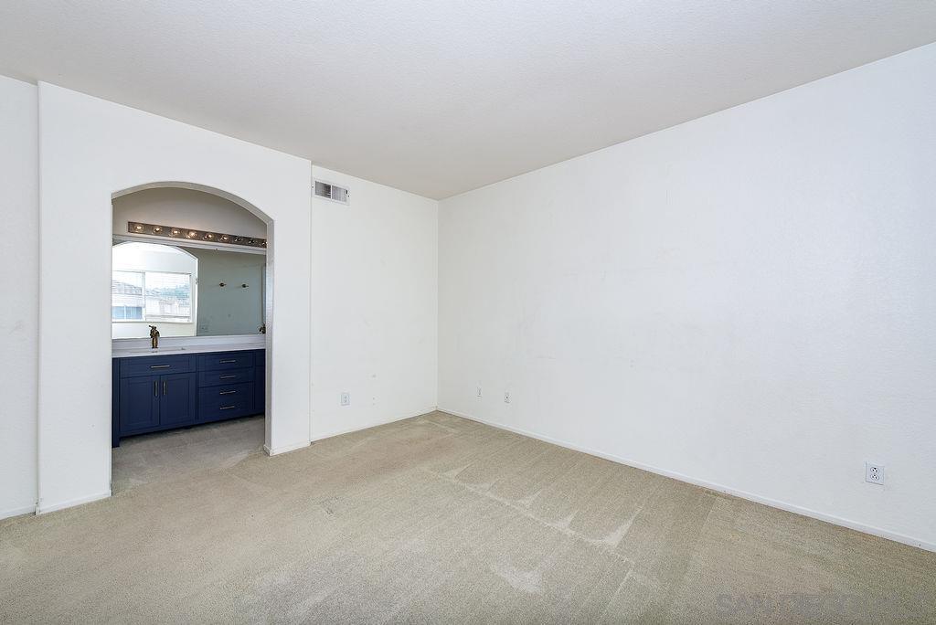 Detail Gallery Image 19 of 47 For 10864  Caminito Arcada, San Diego,  CA 92131 - 4 Beds | 2/1 Baths