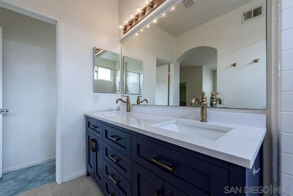 Detail Gallery Image 20 of 47 For 10864  Caminito Arcada, San Diego,  CA 92131 - 4 Beds | 2/1 Baths