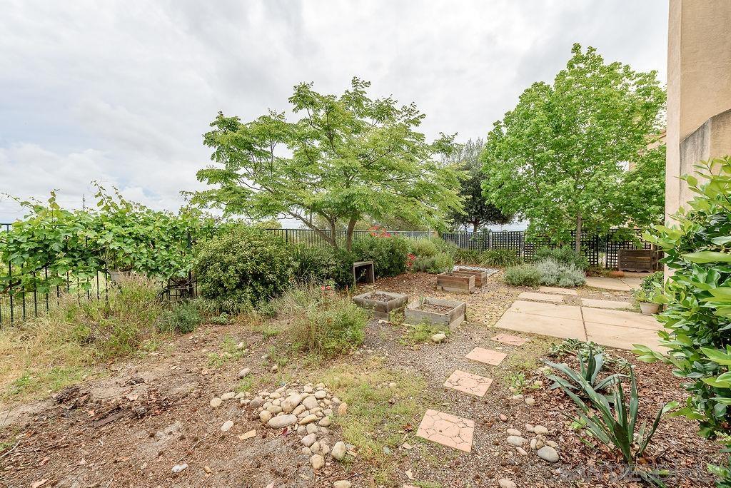 Detail Gallery Image 39 of 47 For 10864  Caminito Arcada, San Diego,  CA 92131 - 4 Beds | 2/1 Baths