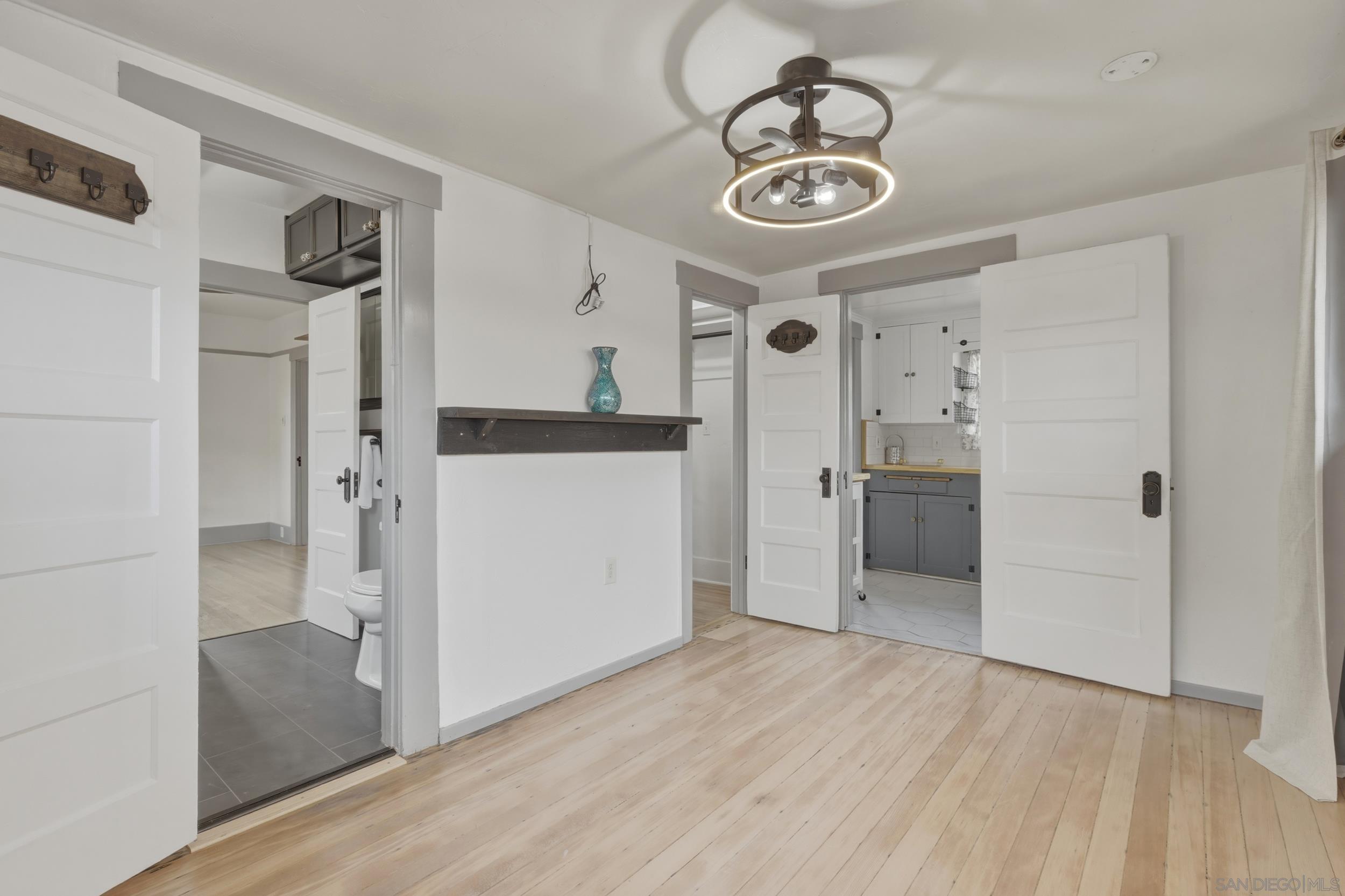 Detail Gallery Image 14 of 31 For 2520  Madison Ave, San Diego,  CA 92116 - 2 Beds | 1 Baths