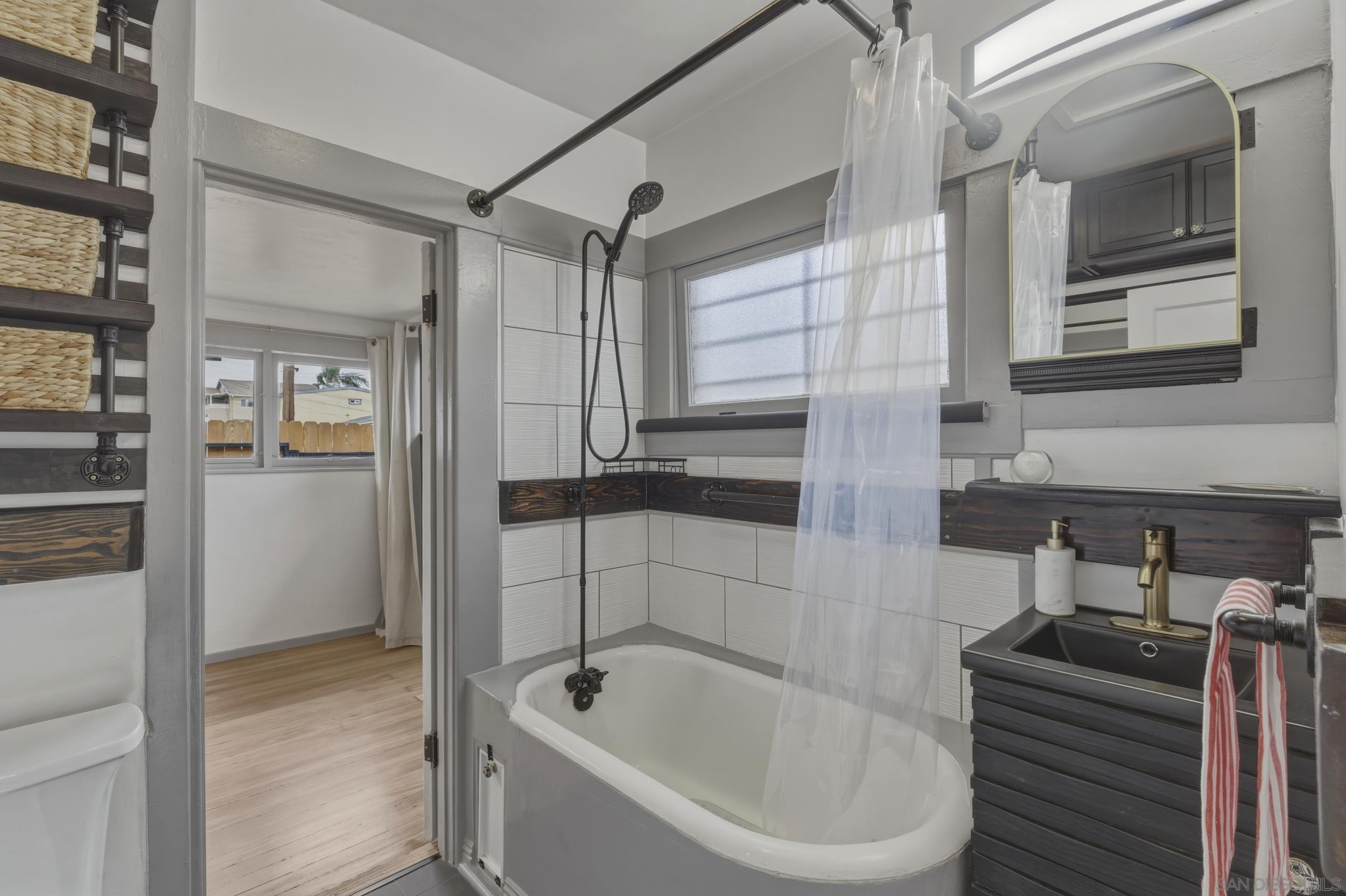 Detail Gallery Image 17 of 31 For 2520  Madison Ave, San Diego,  CA 92116 - 2 Beds | 1 Baths