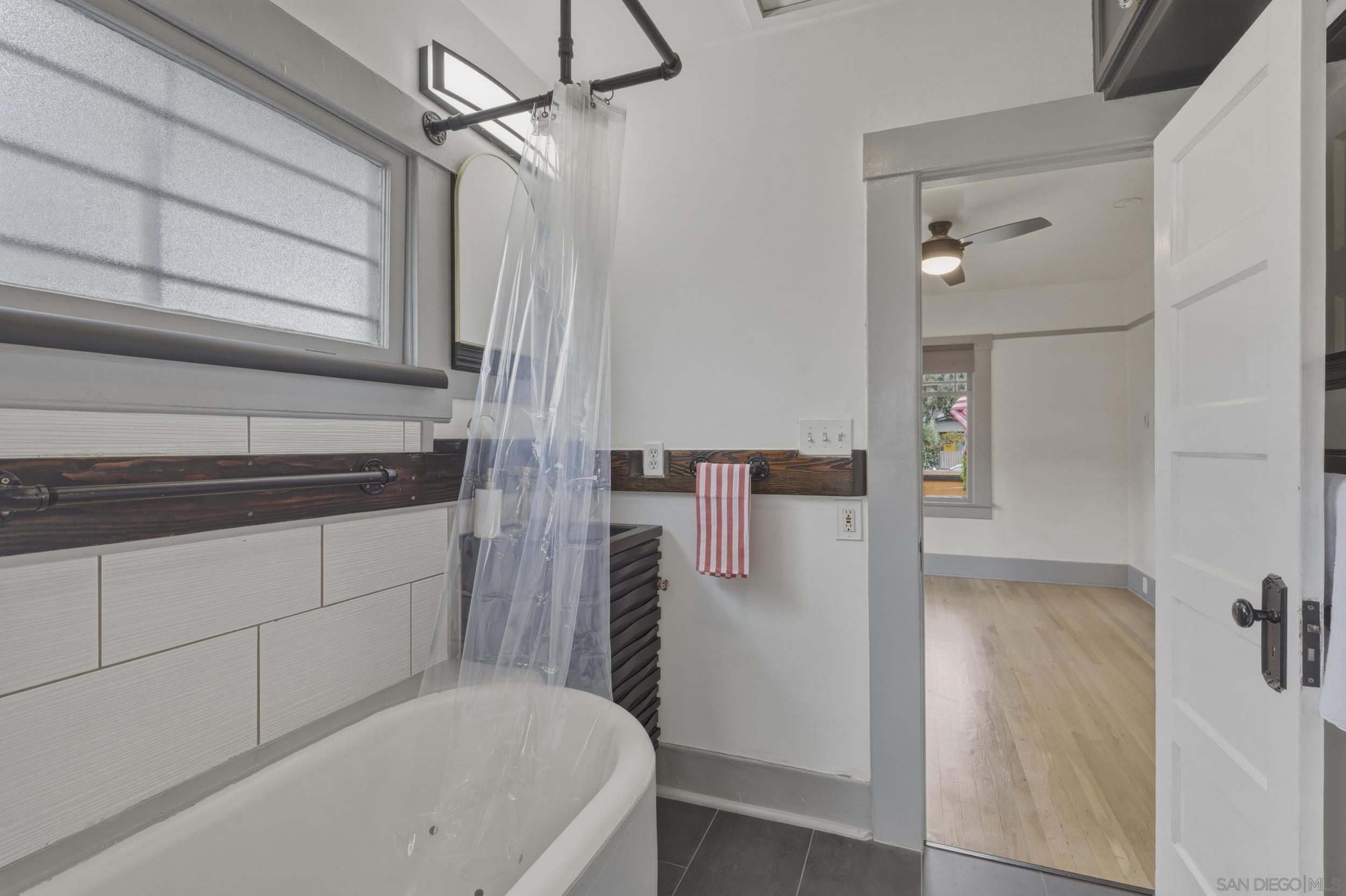 Detail Gallery Image 18 of 31 For 2520  Madison Ave, San Diego,  CA 92116 - 2 Beds | 1 Baths