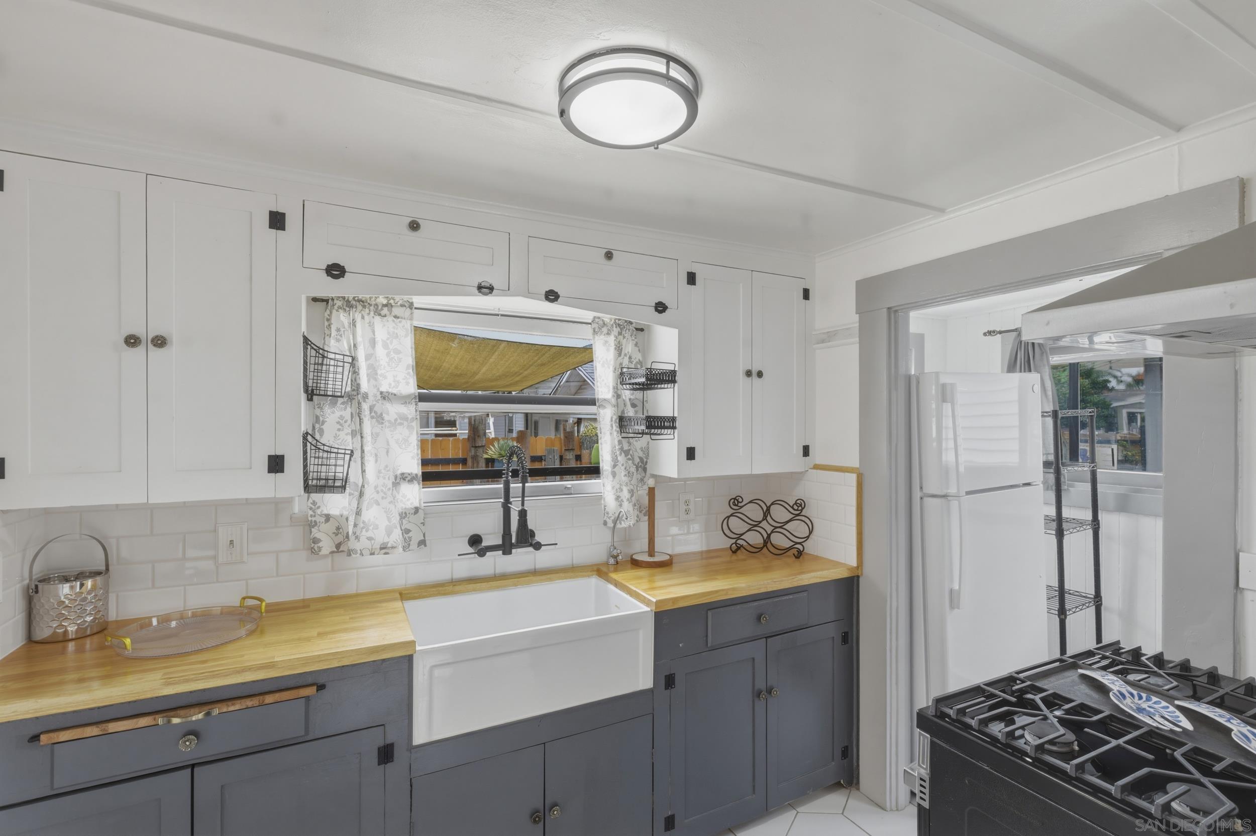 Detail Gallery Image 10 of 31 For 2520  Madison Ave, San Diego,  CA 92116 - 2 Beds | 1 Baths