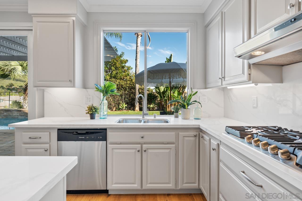 Detail Gallery Image 16 of 28 For 725  Bandak, San Marcos,  CA 92069 - 4 Beds | 3 Baths