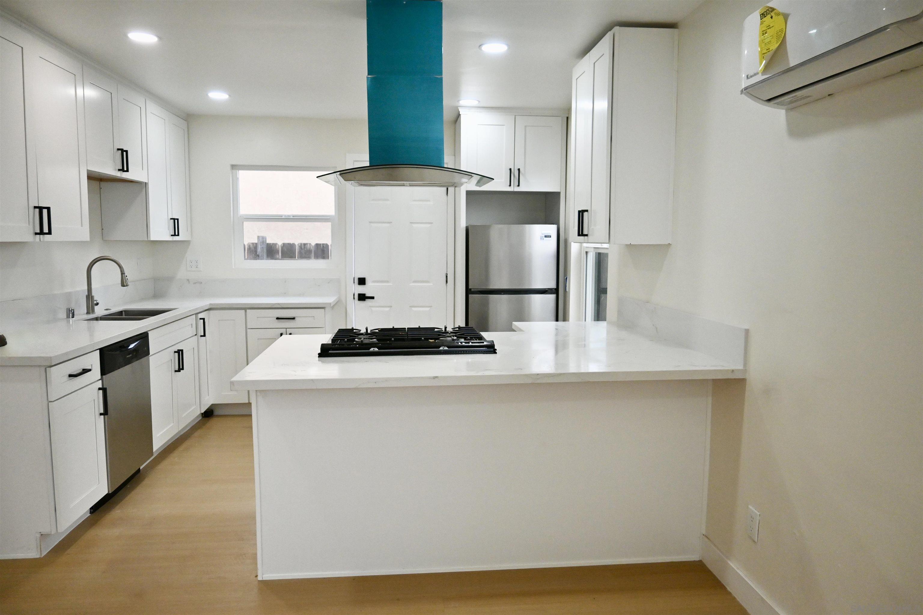 Detail Gallery Image 4 of 14 For 4364 N 36th St, San Diego,  CA 92104 - 1 Beds | 1 Baths