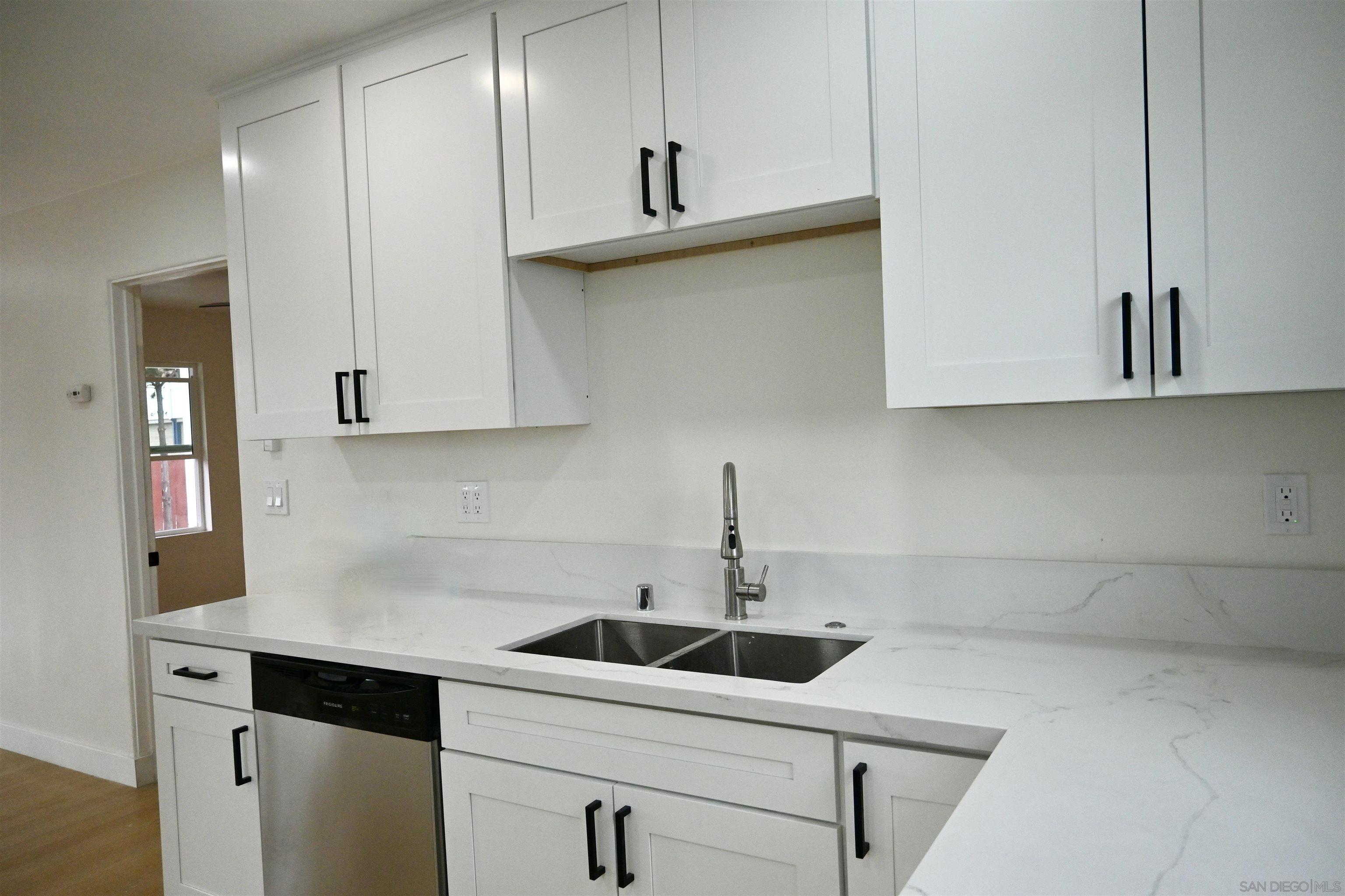 Detail Gallery Image 6 of 14 For 4364 N 36th St, San Diego,  CA 92104 - 1 Beds | 1 Baths